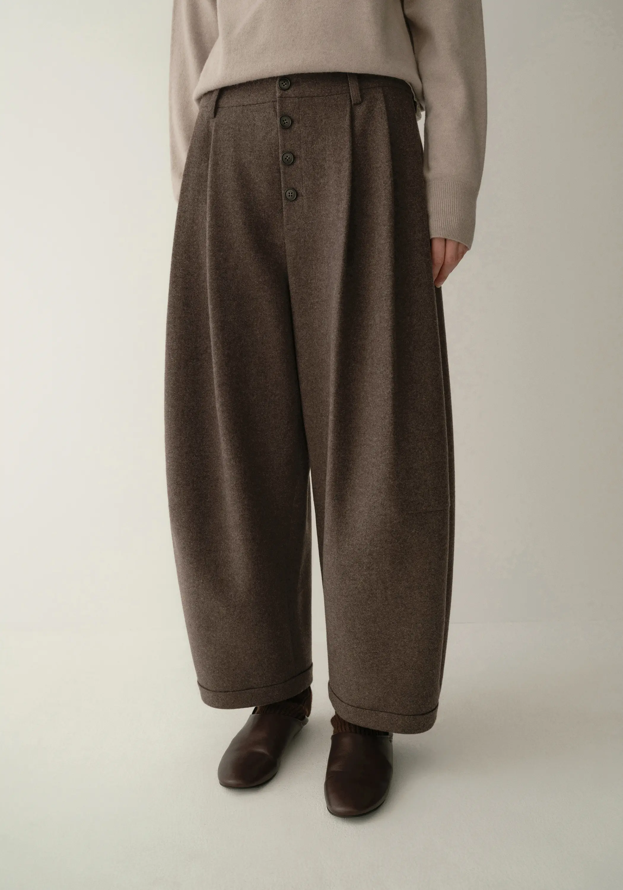 Decorated Ballon Wool Pants - Image 10