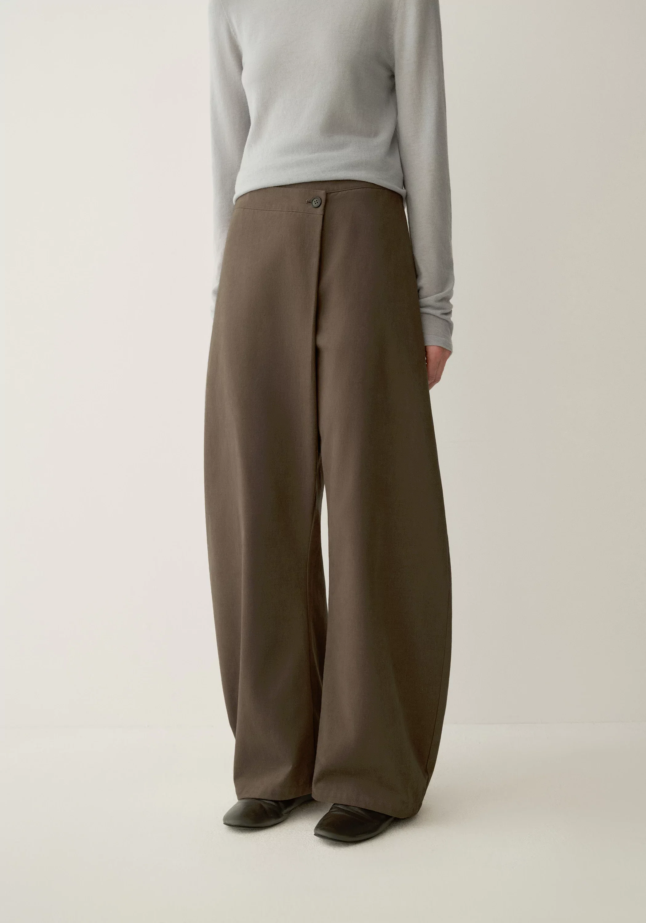 Brushed Split-placket Curved Pants - Image 10