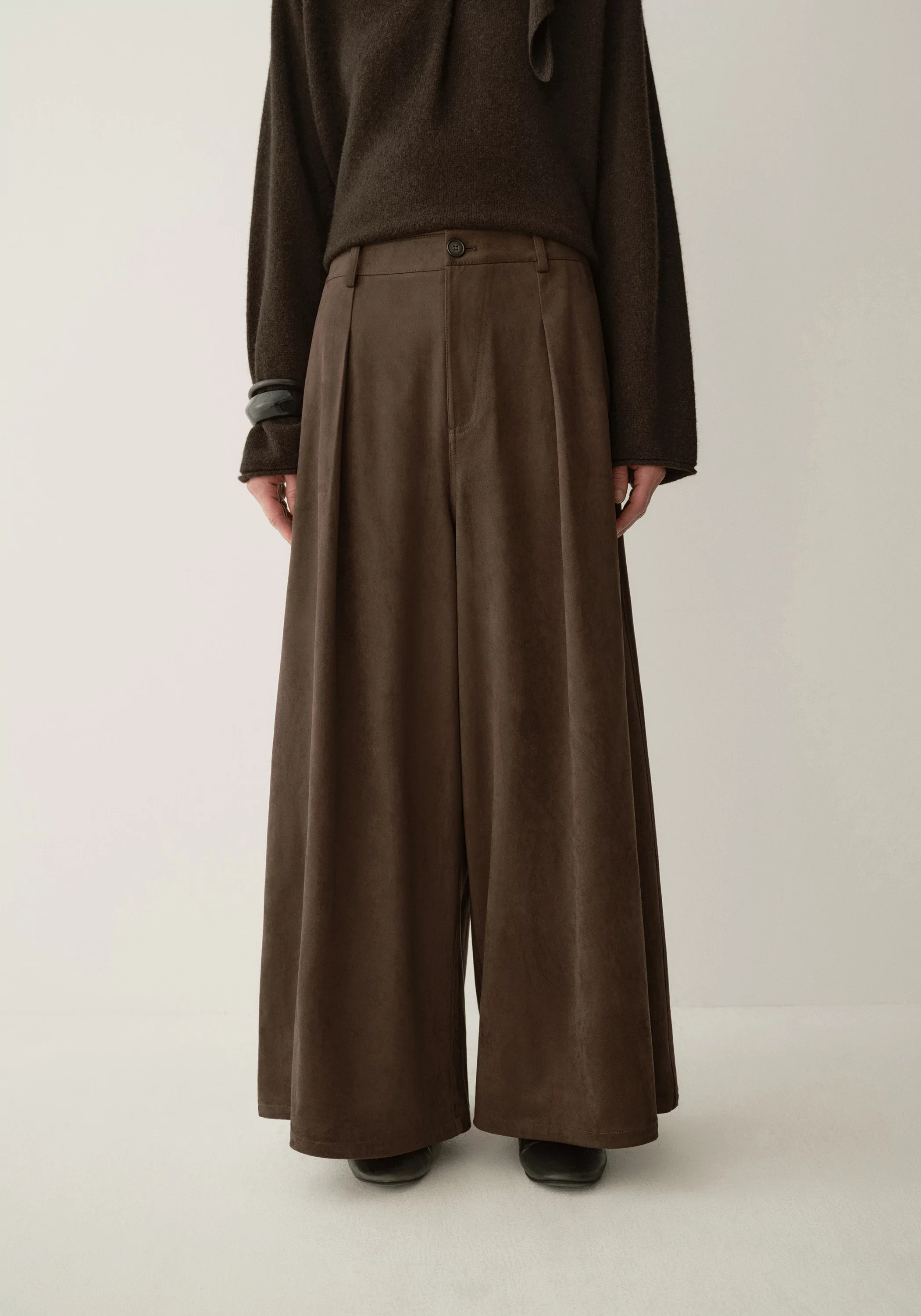 Suede-effect Double-Pleat Pants - Image 6