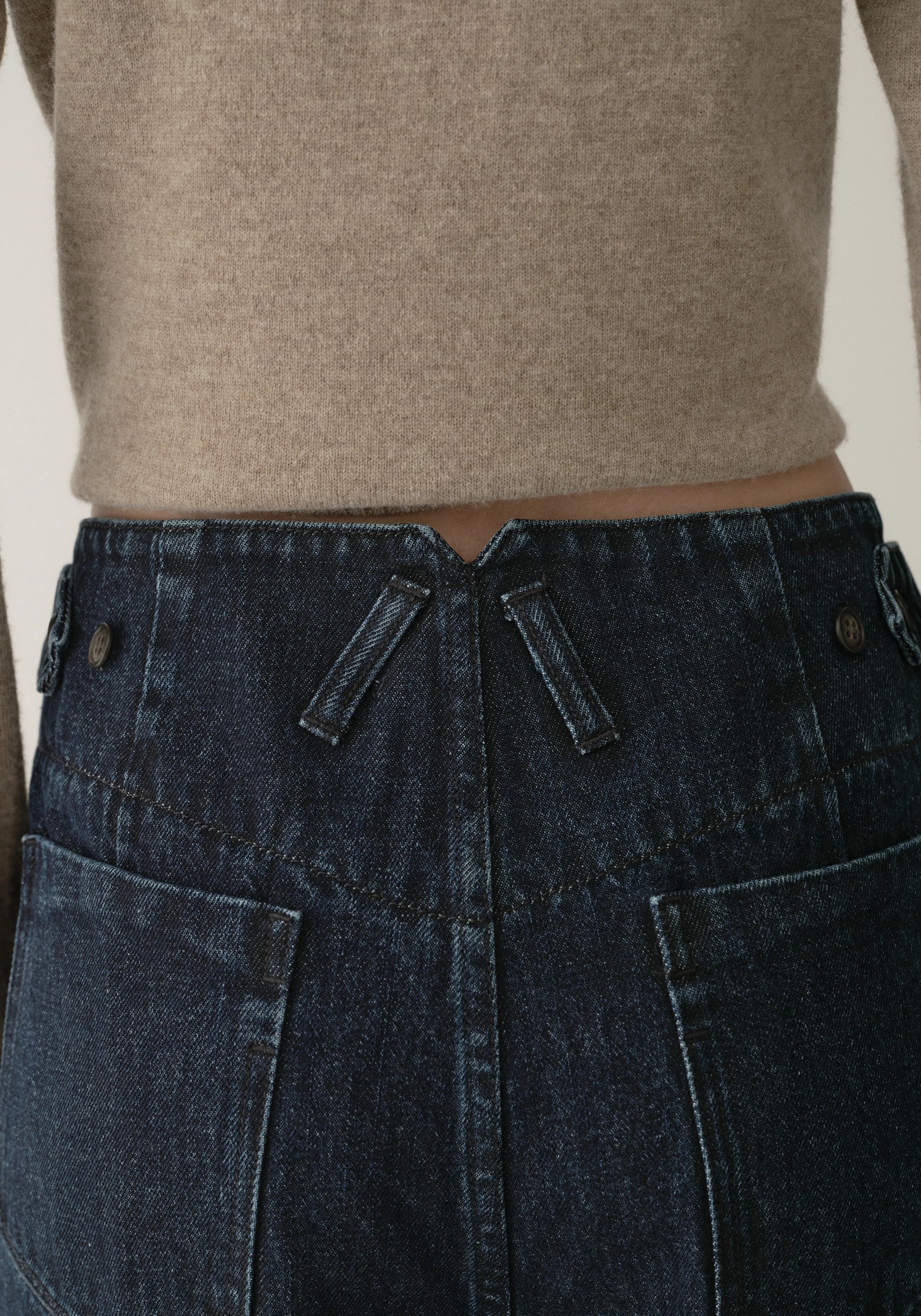 Retro Curved Jeans - Image 11