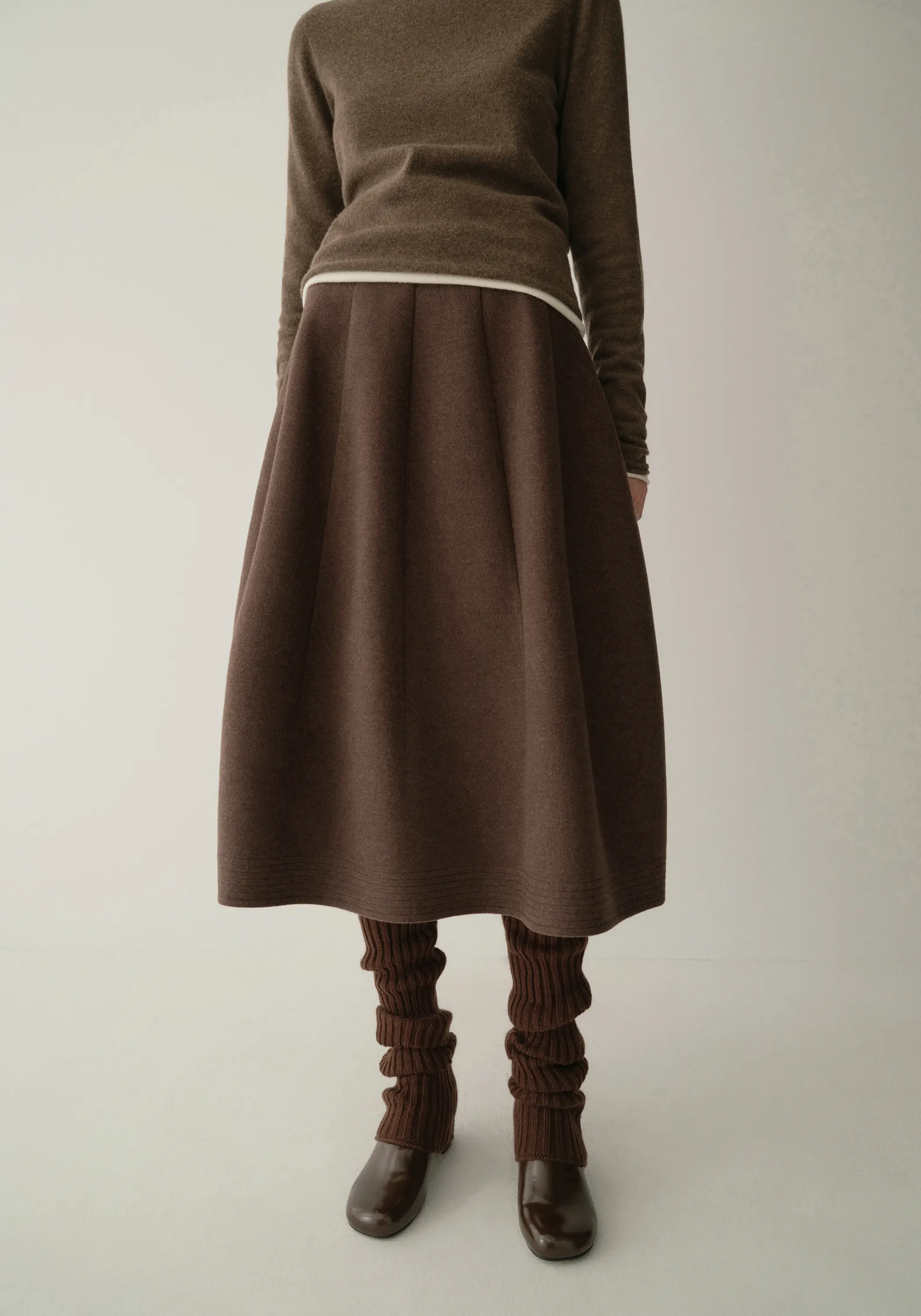 Quilted Cocoon Wool Skirt - Image 16