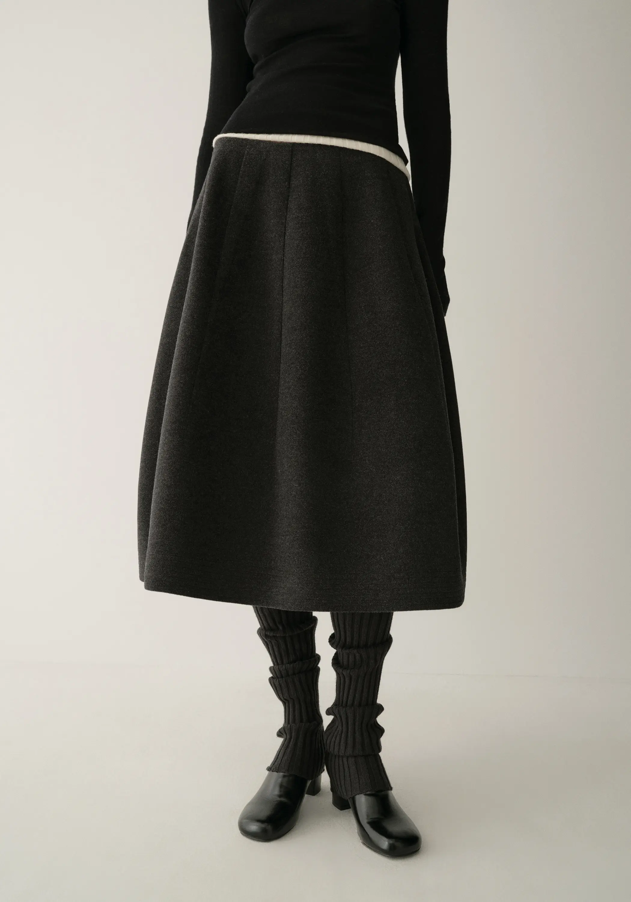 Quilted Cocoon Wool Skirt - Image 5