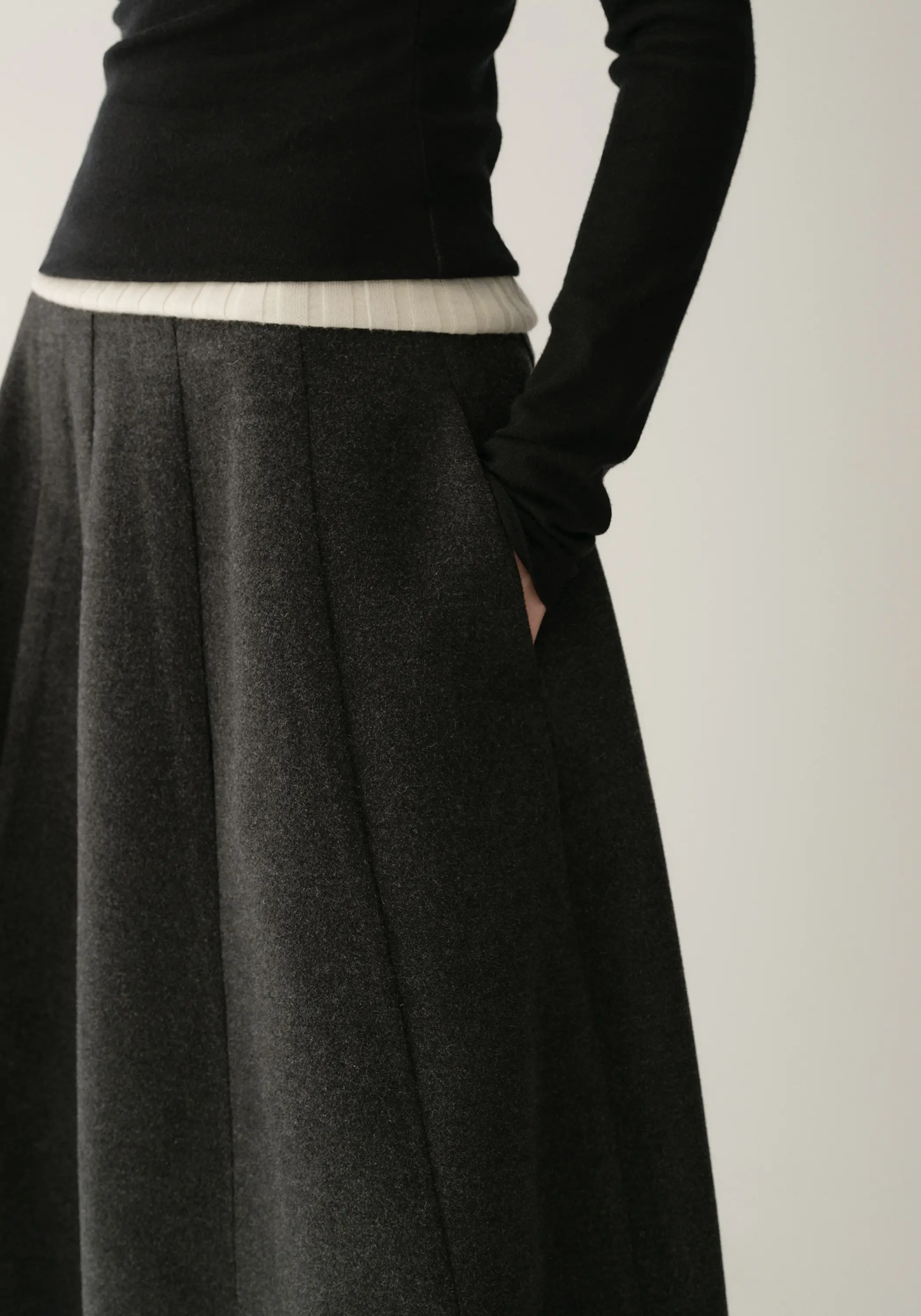 Quilted Cocoon Wool Skirt - Image 7