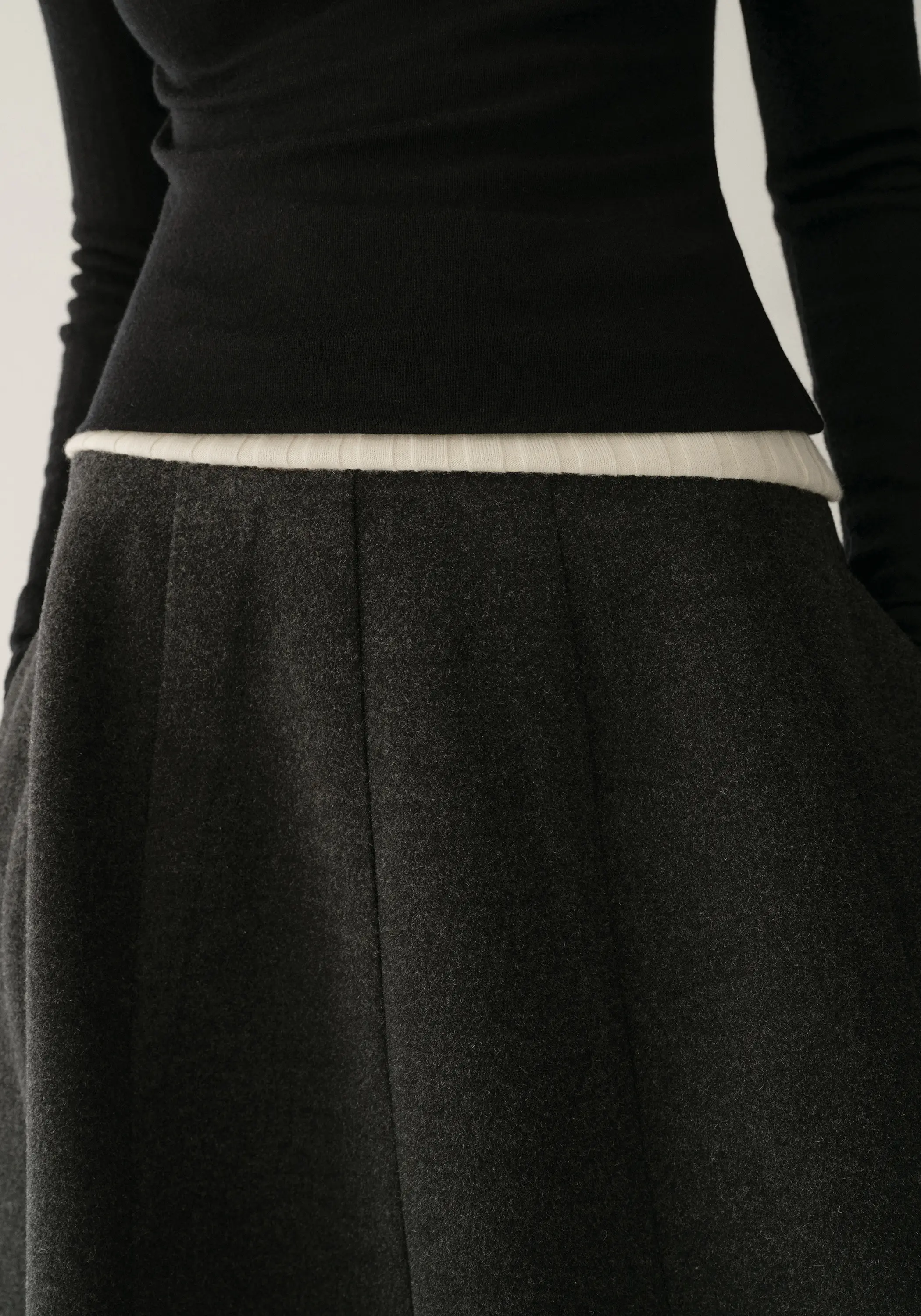 Quilted Cocoon Wool Skirt - Image 8