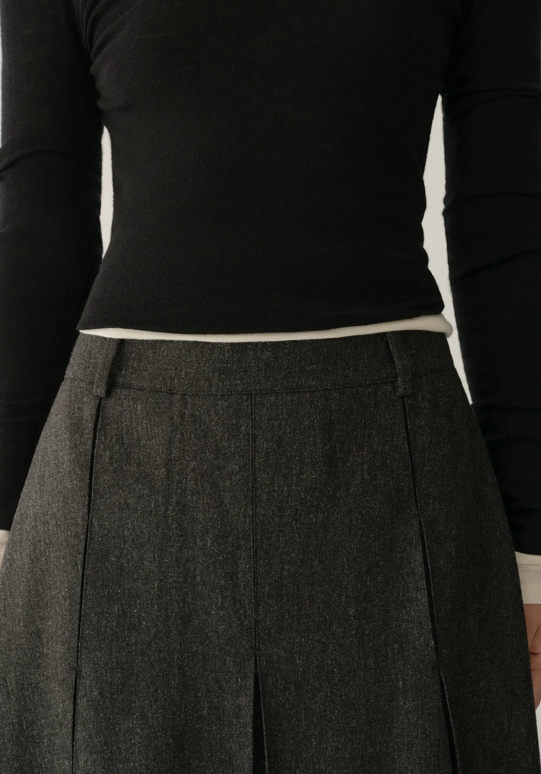 Two-way A-line Wool Skirt - Image 10
