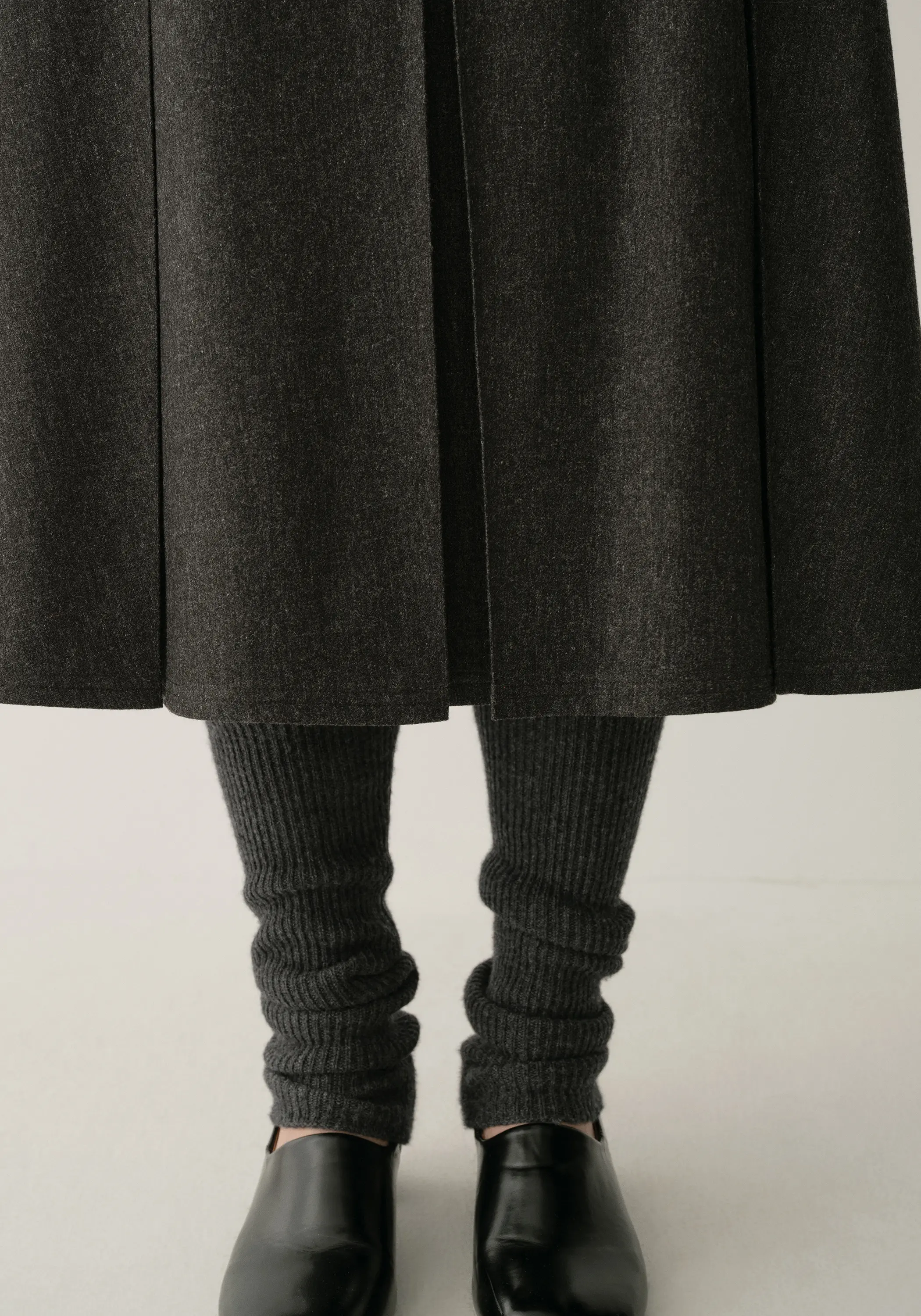Two-way A-line Wool Skirt - Image 13