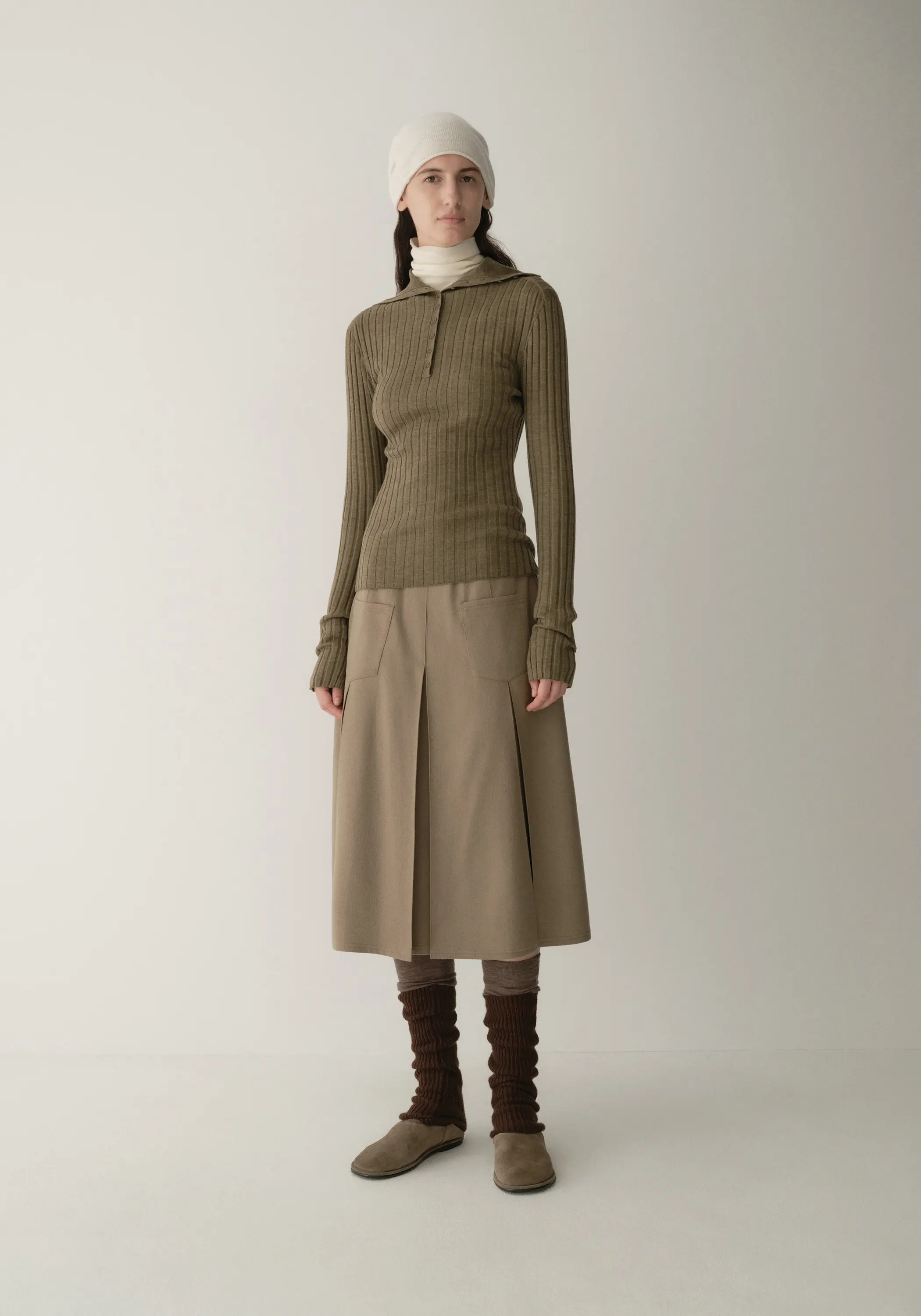 Two-way A-line Wool Skirt - Image 17