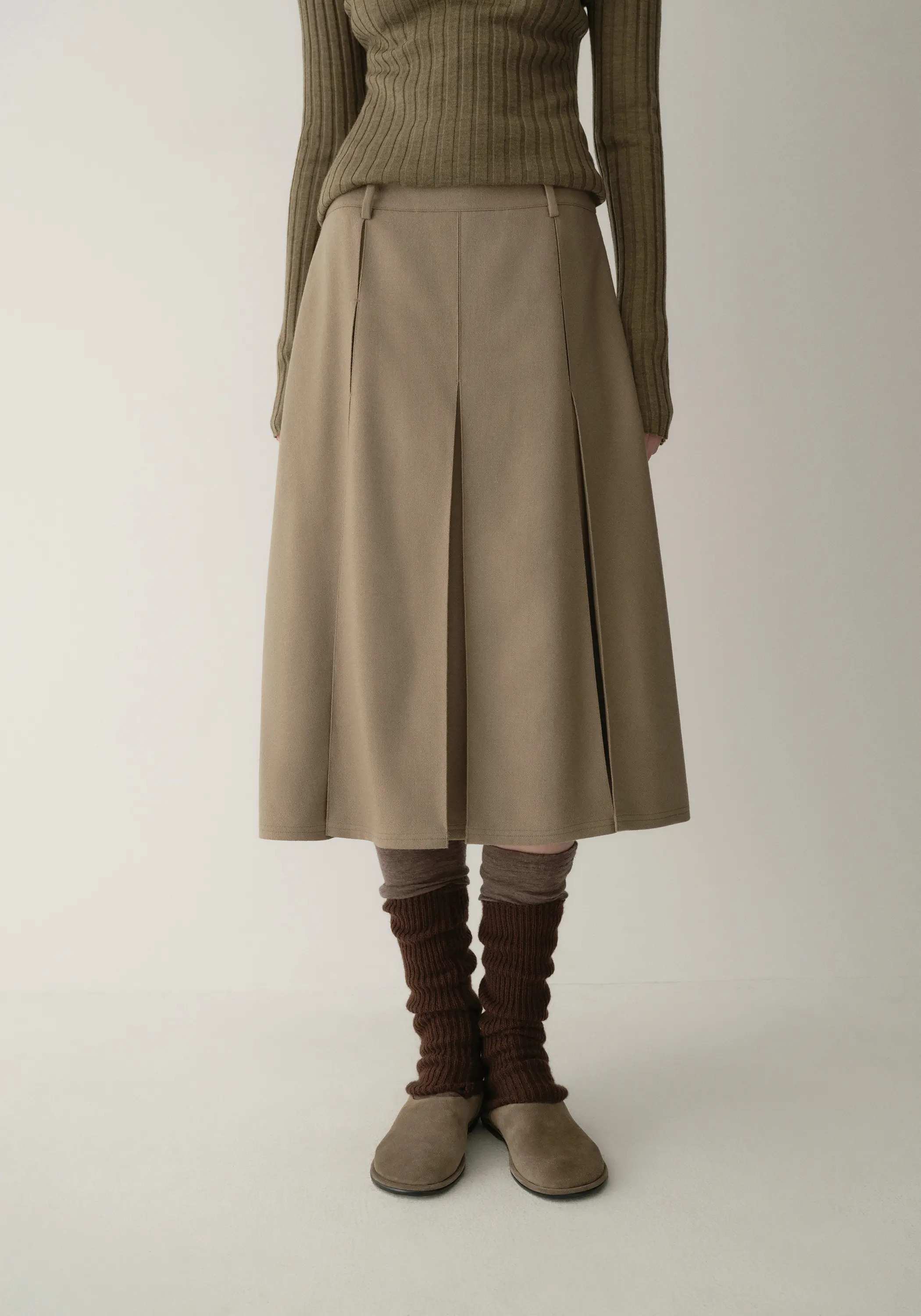 Two-way A-line Wool Skirt - Image 22
