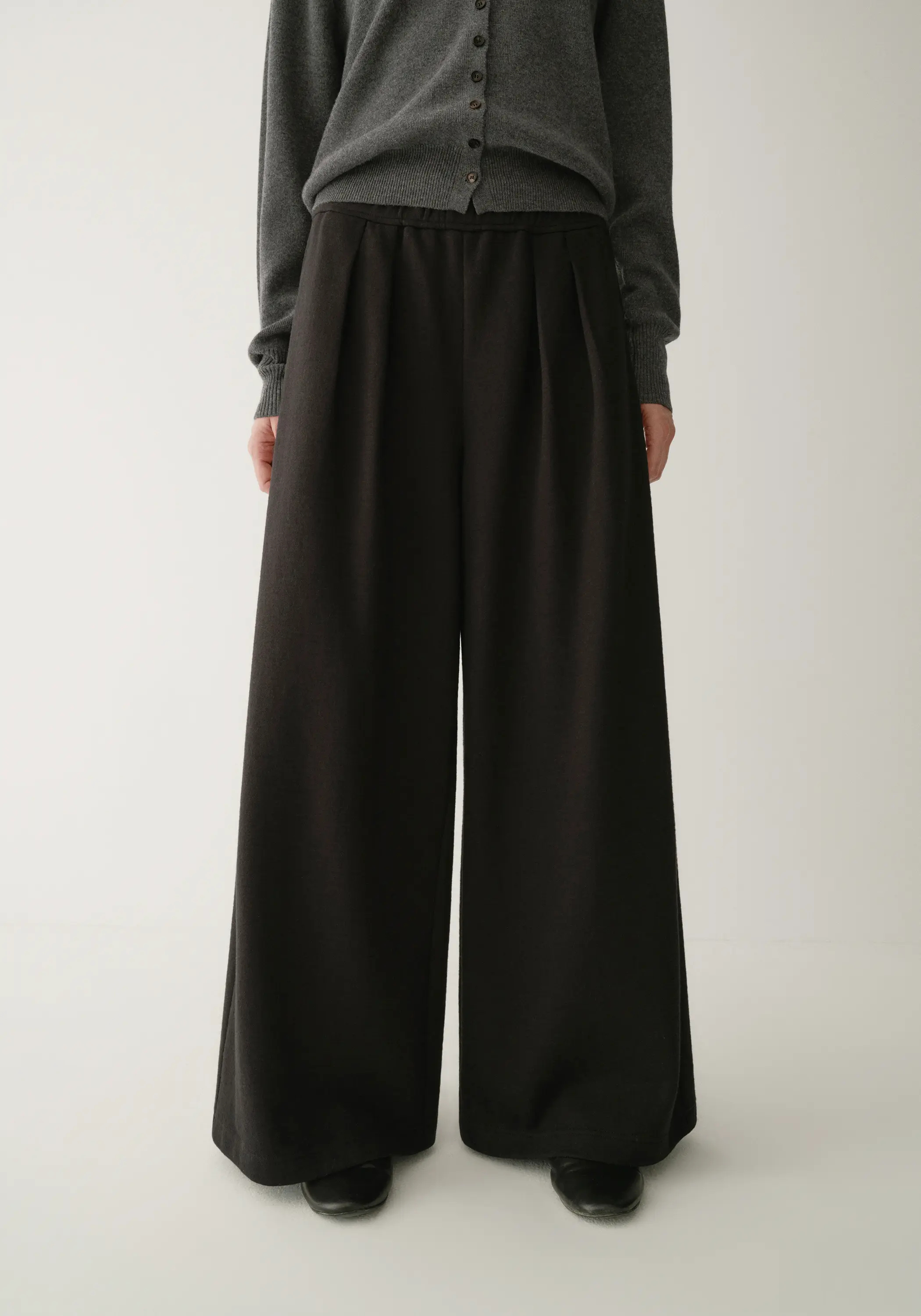 Elasticated Wide-leg Pants - Image 16