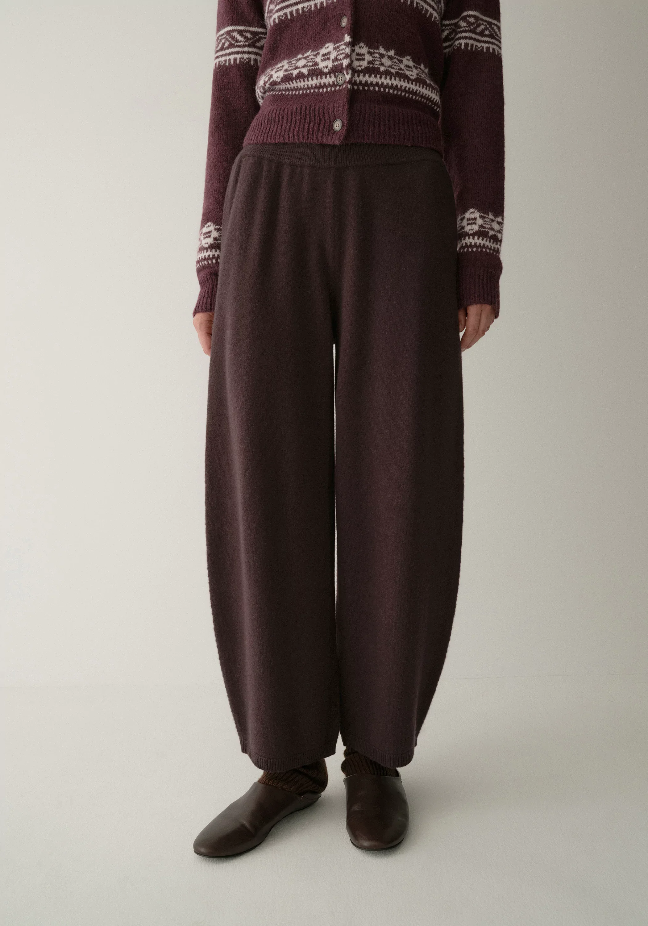 Elastic-waist Cropped Wool Pants - Image 12