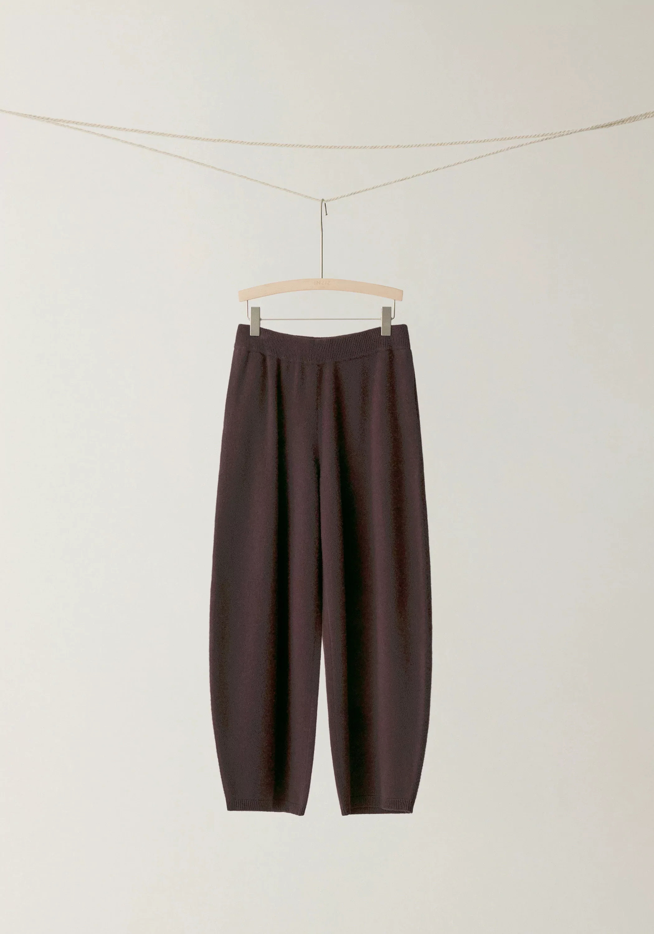 Elastic-waist Cropped Wool Pants - Image 15