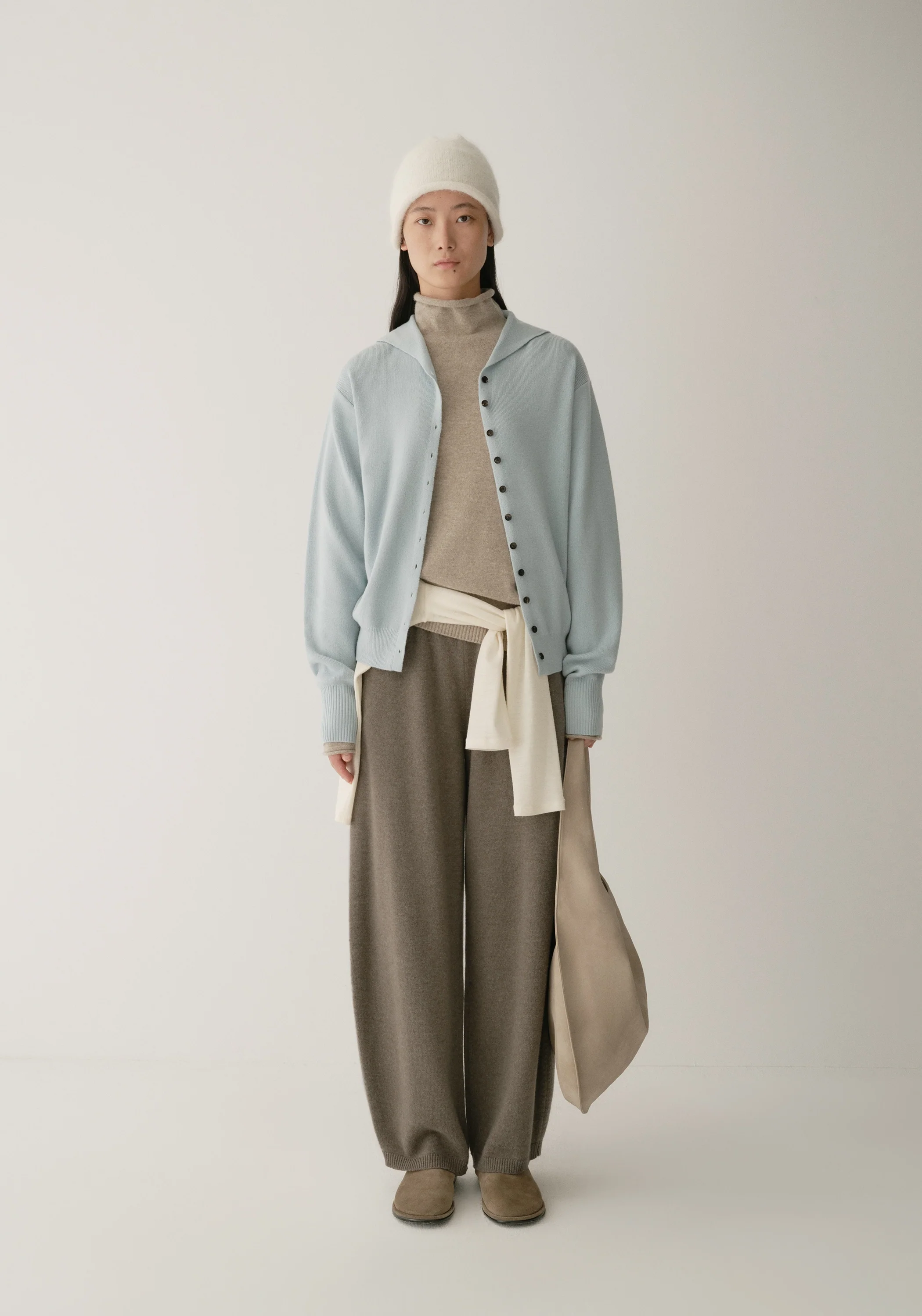 Merino Wool Navy-collar Cardigan - Image 6