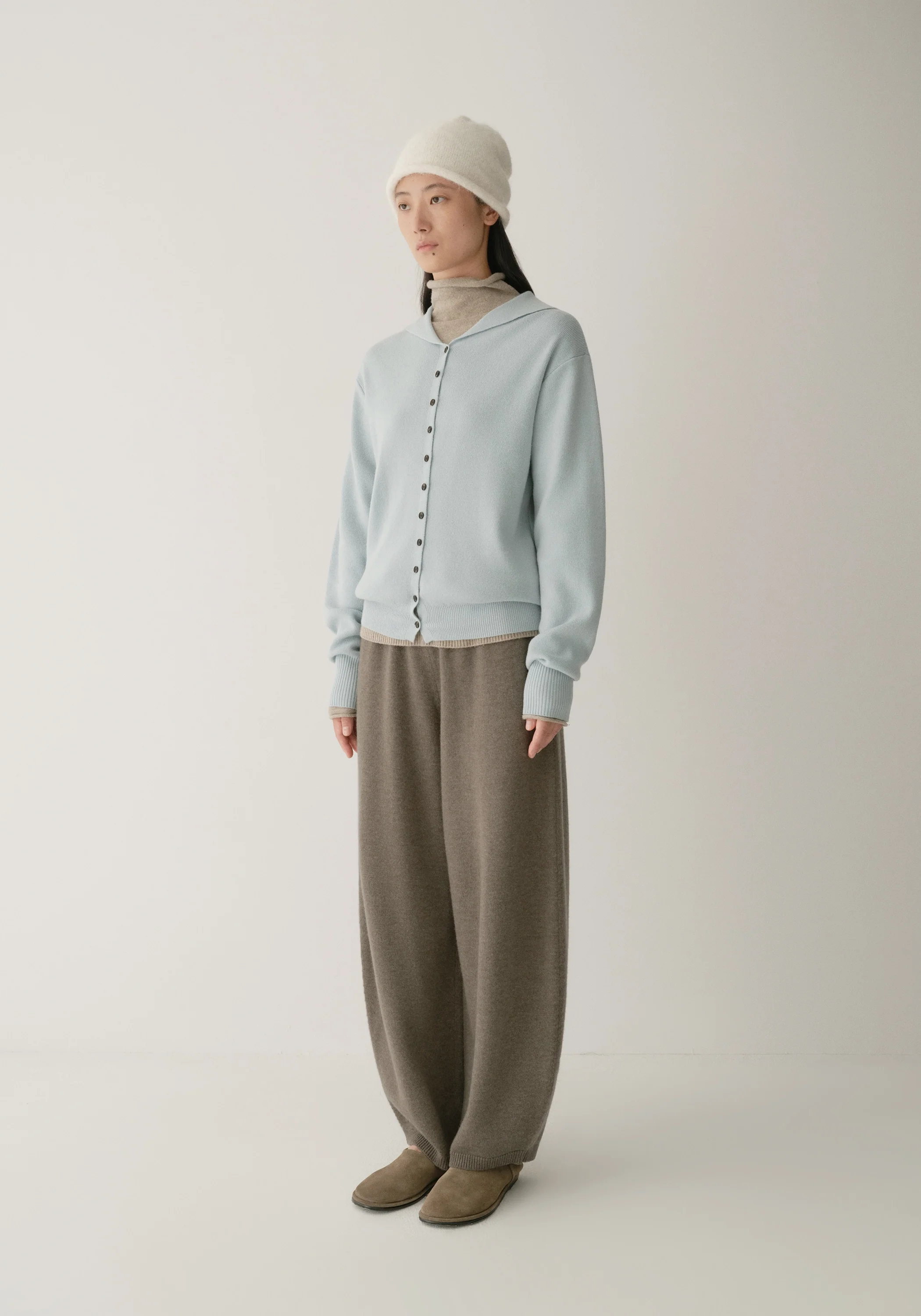 Merino Wool Navy-collar Cardigan - Image 7