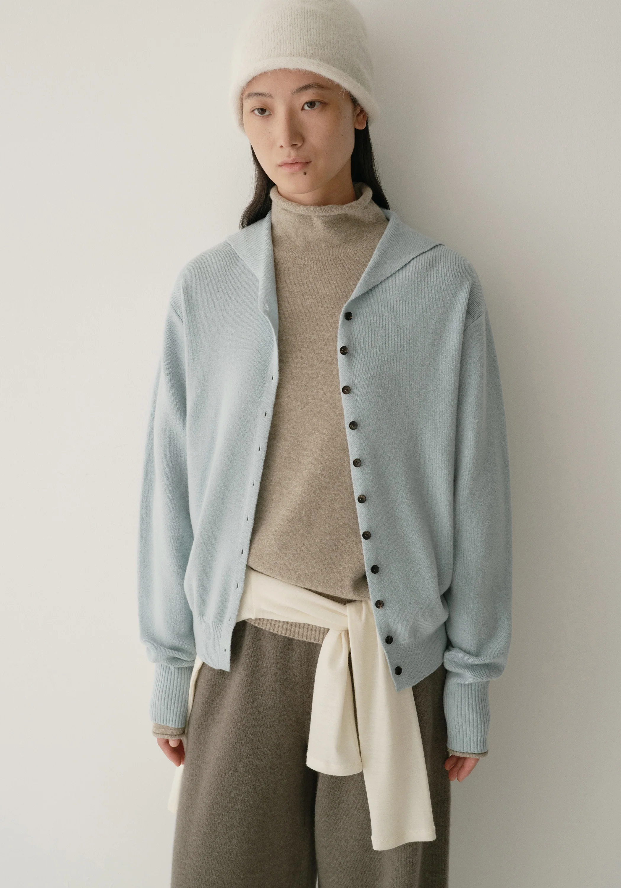 Merino Wool Navy-collar Cardigan - Image 9