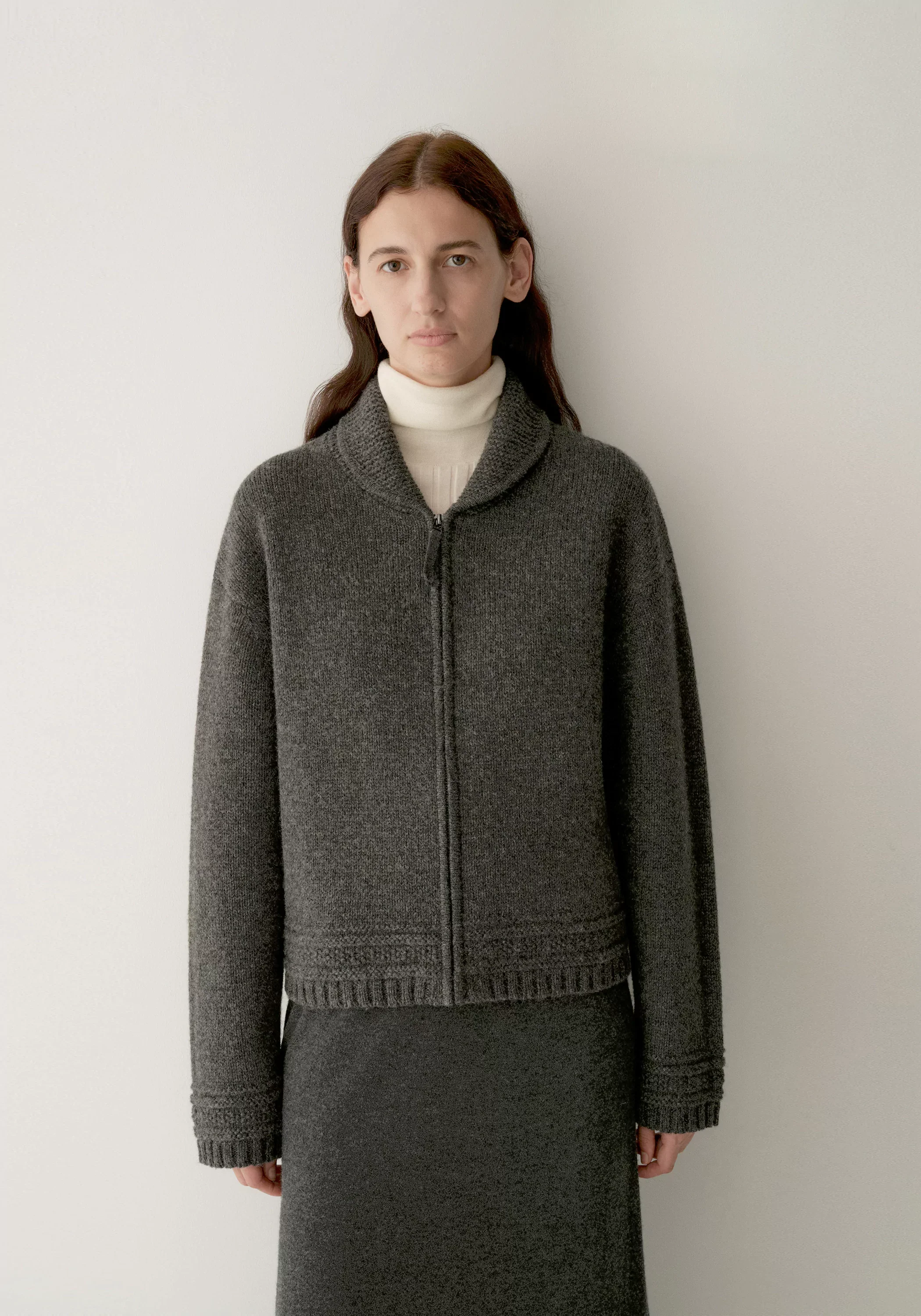 Pure Wool Zip-up Knit Cardigan