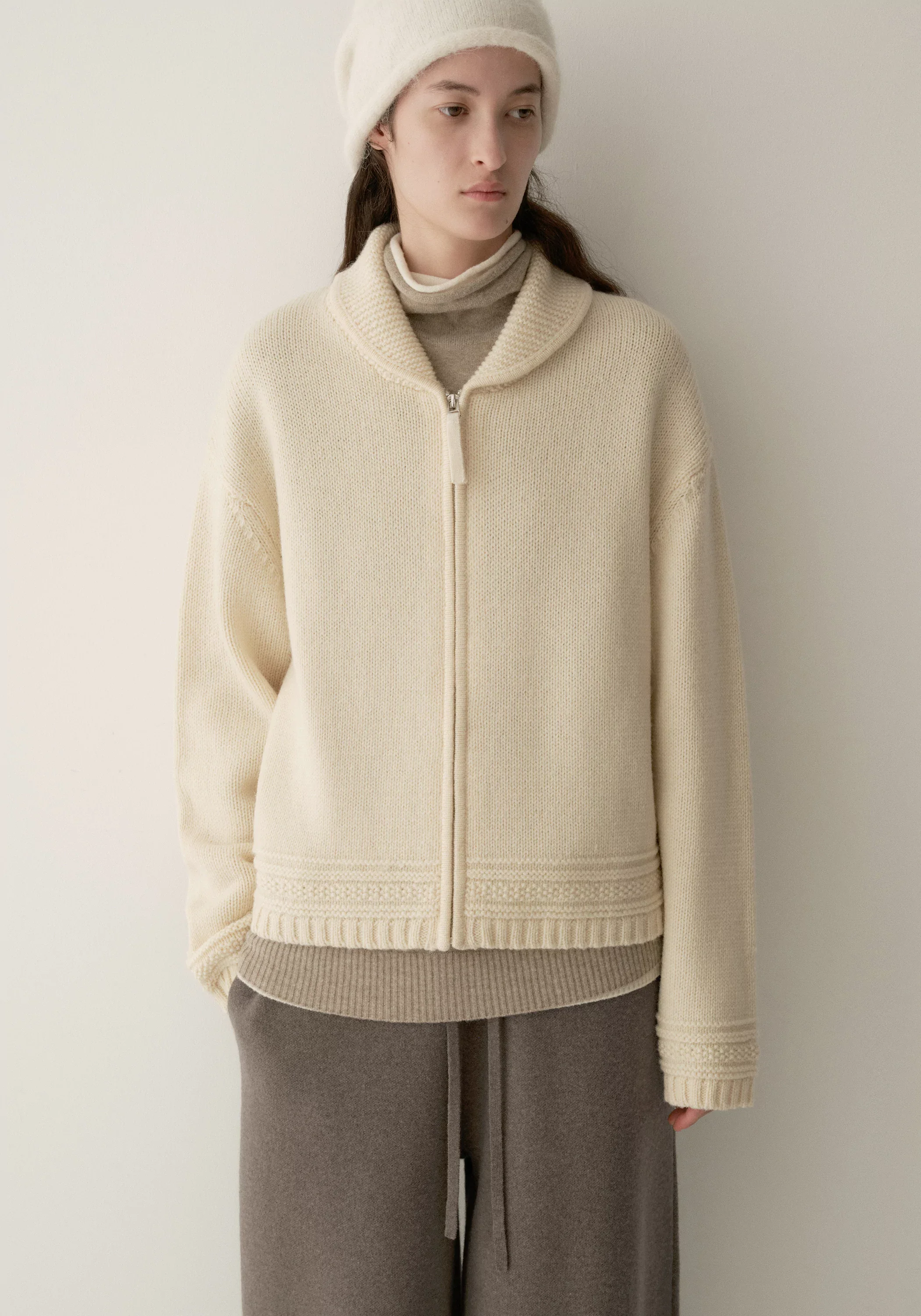 Pure Wool Zip-up Knit Cardigan - Image 3