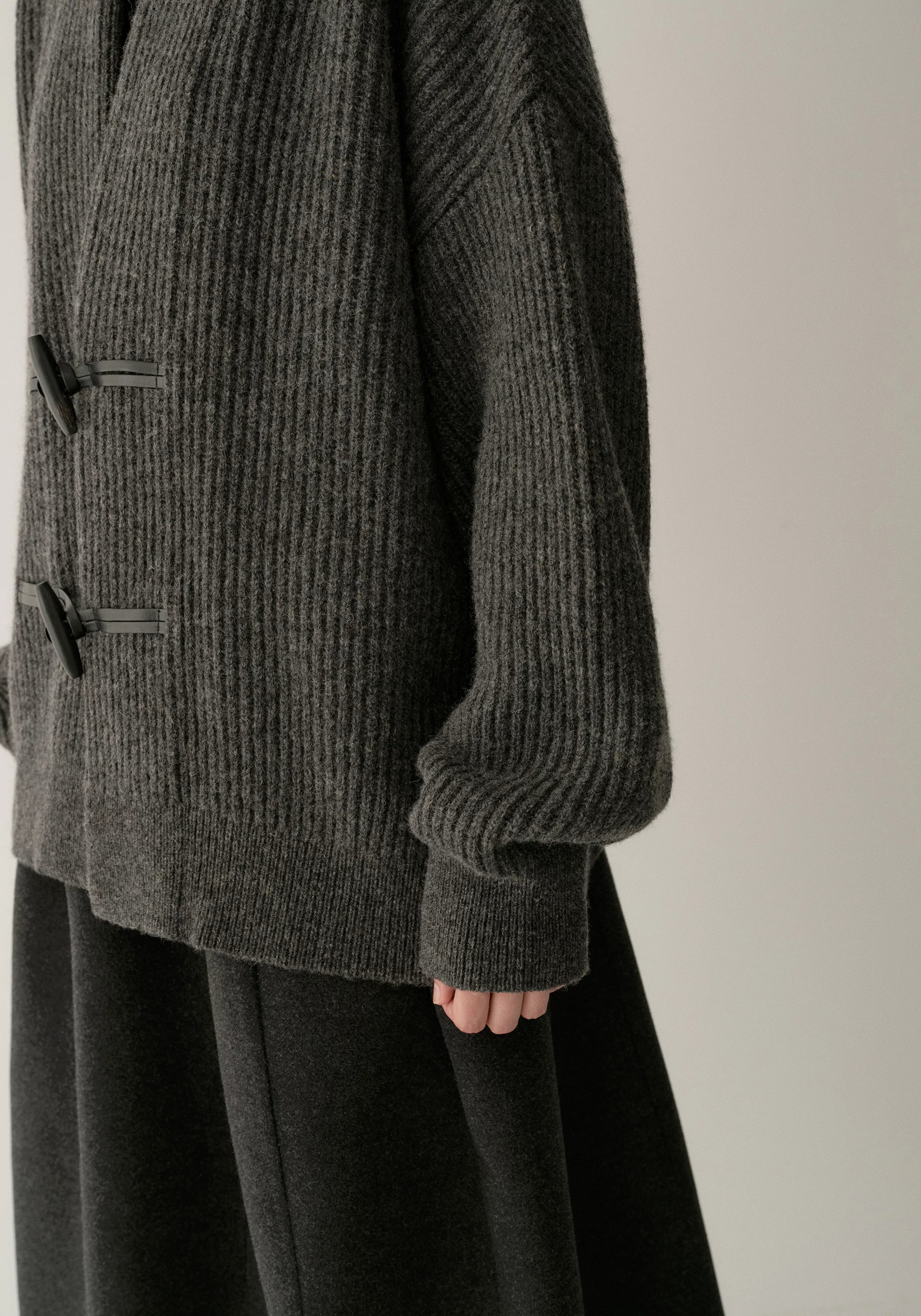 Overlapping-collar Knit Cardigan - Image 17