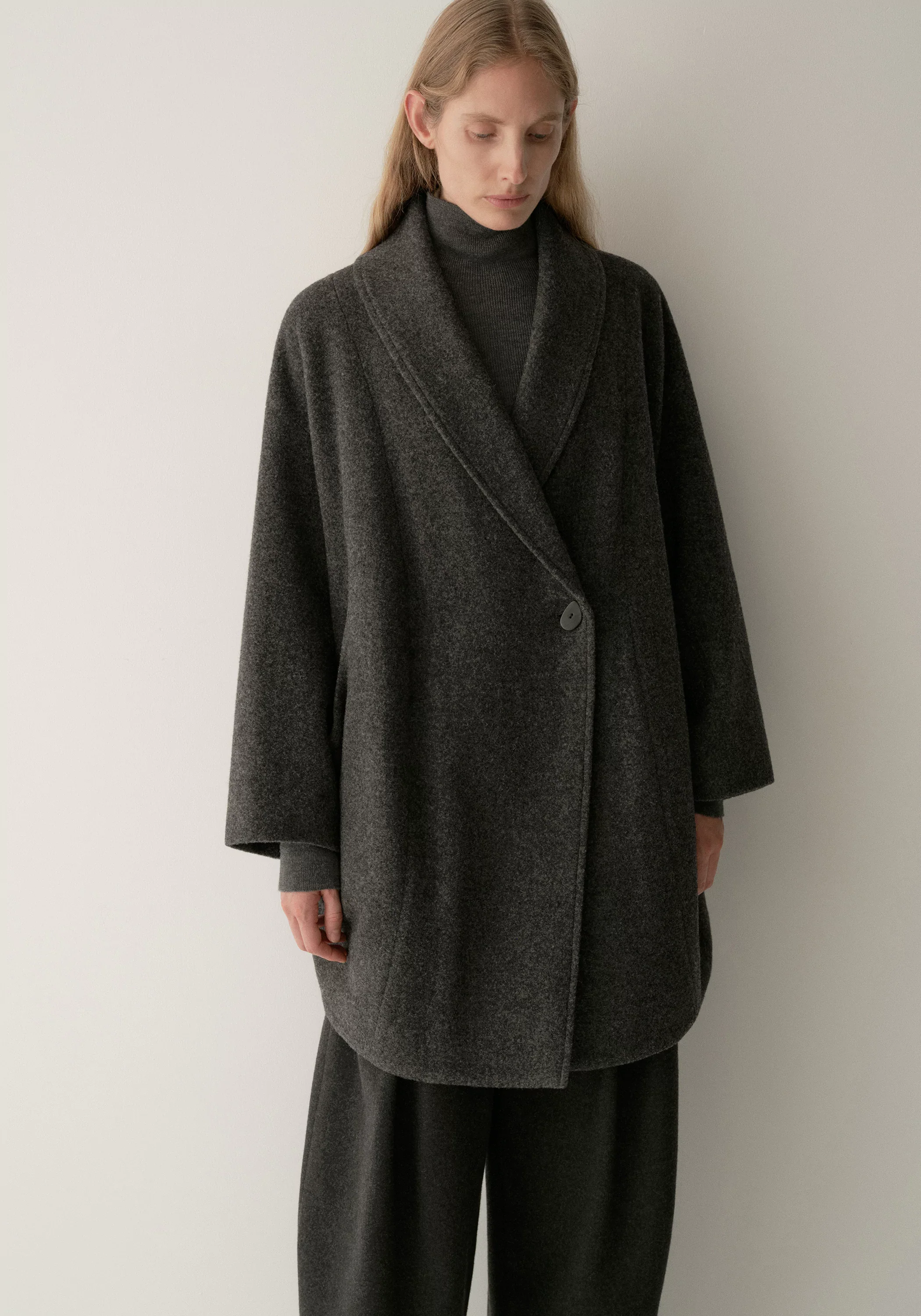 Brushed Mid-length Wool Coat - Image 9