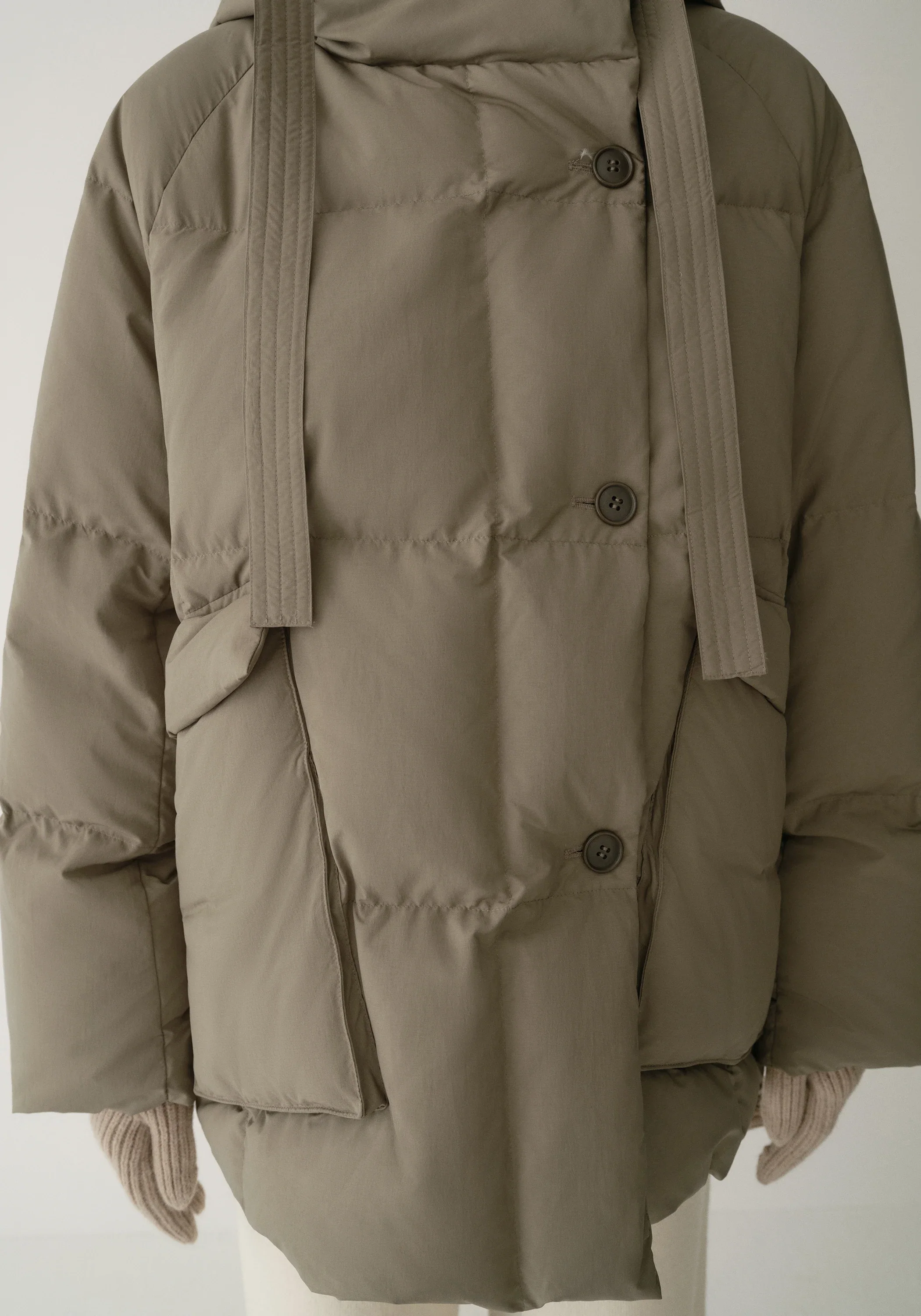 Drawstring Hooded Short Down Jacket - Image 11