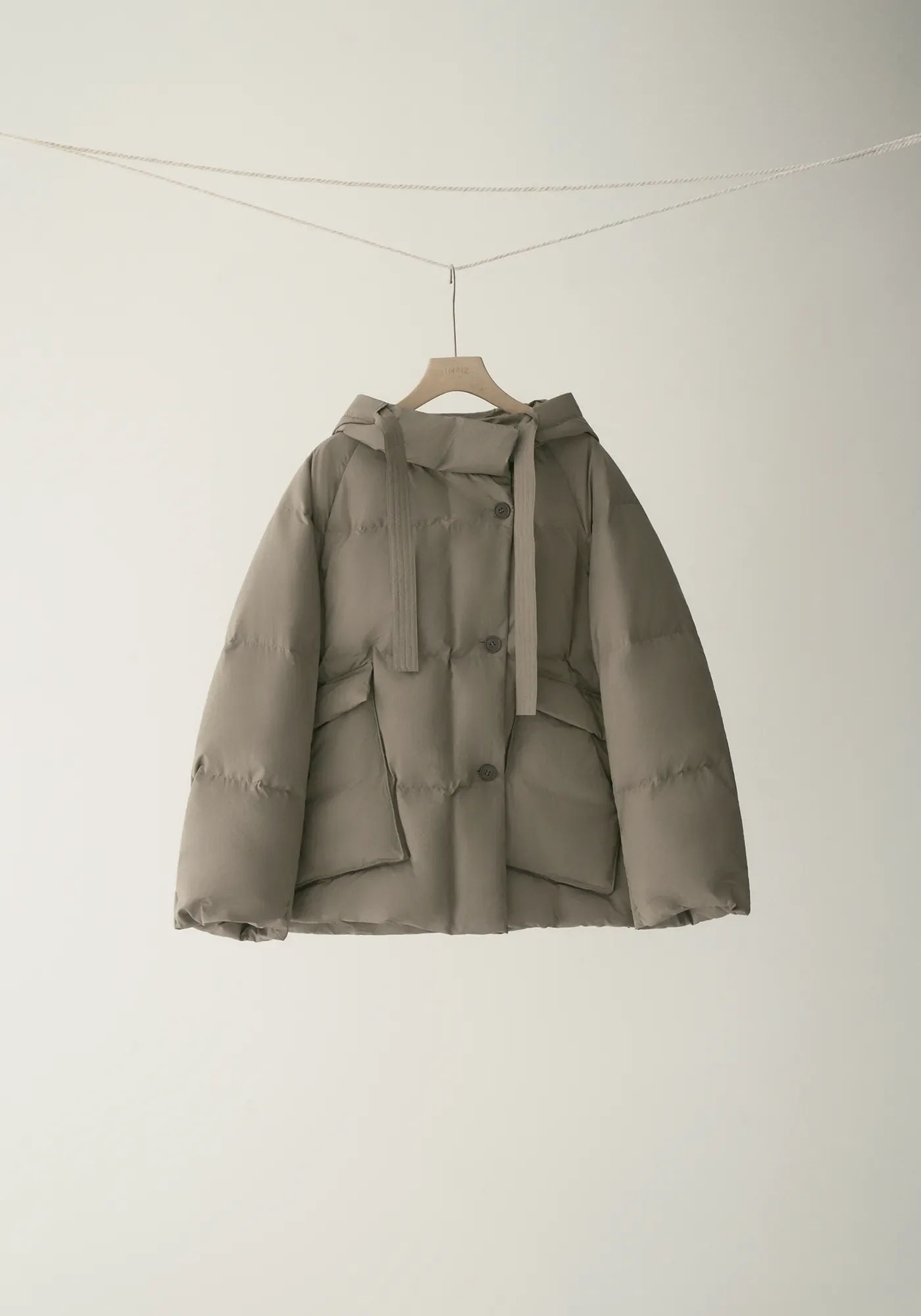 Drawstring Hooded Short Down Jacket - Image 15