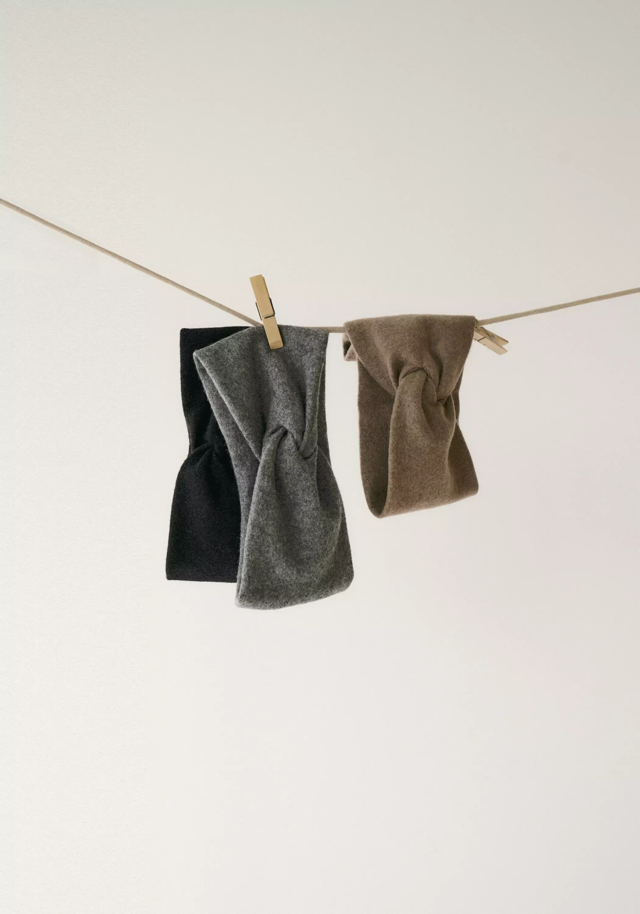 Wool Wide-faced Elastic Hairband - Image 2