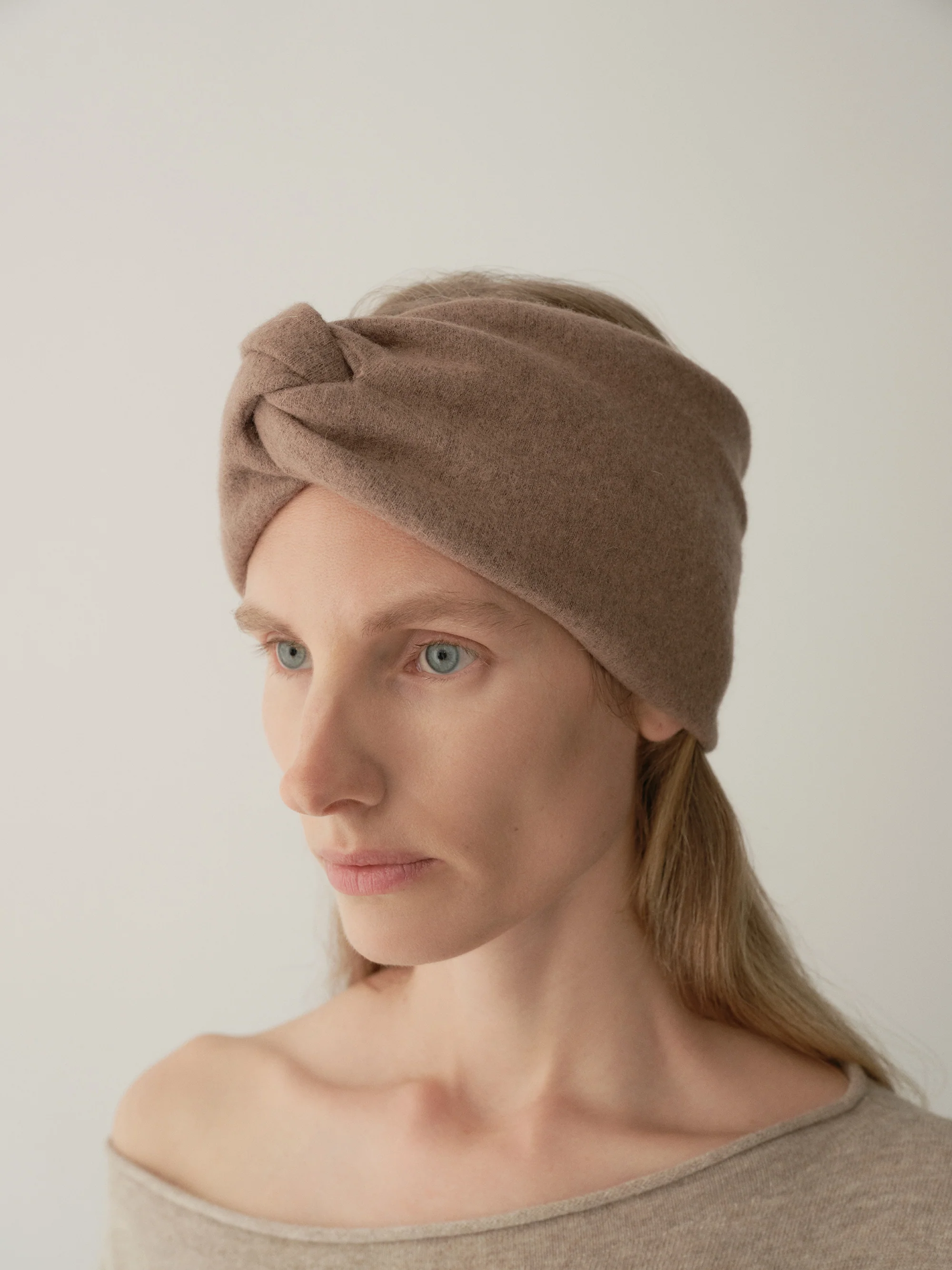 Wool Wide-faced Elastic Hairband - Image 7