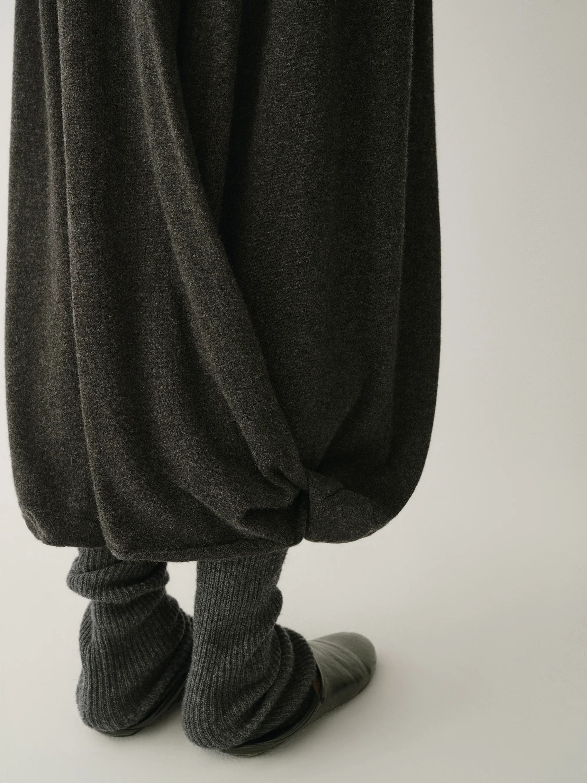 Structured Merino Wool Skirt - Image 11