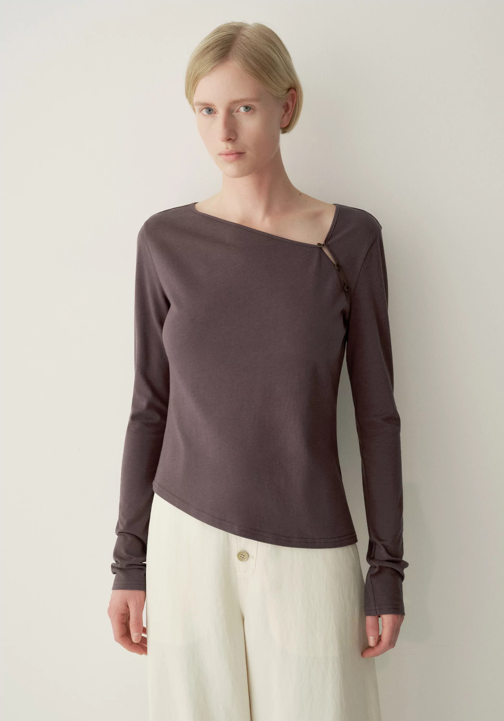 Asymmetric Long-sleeve T-shirt - Image 7