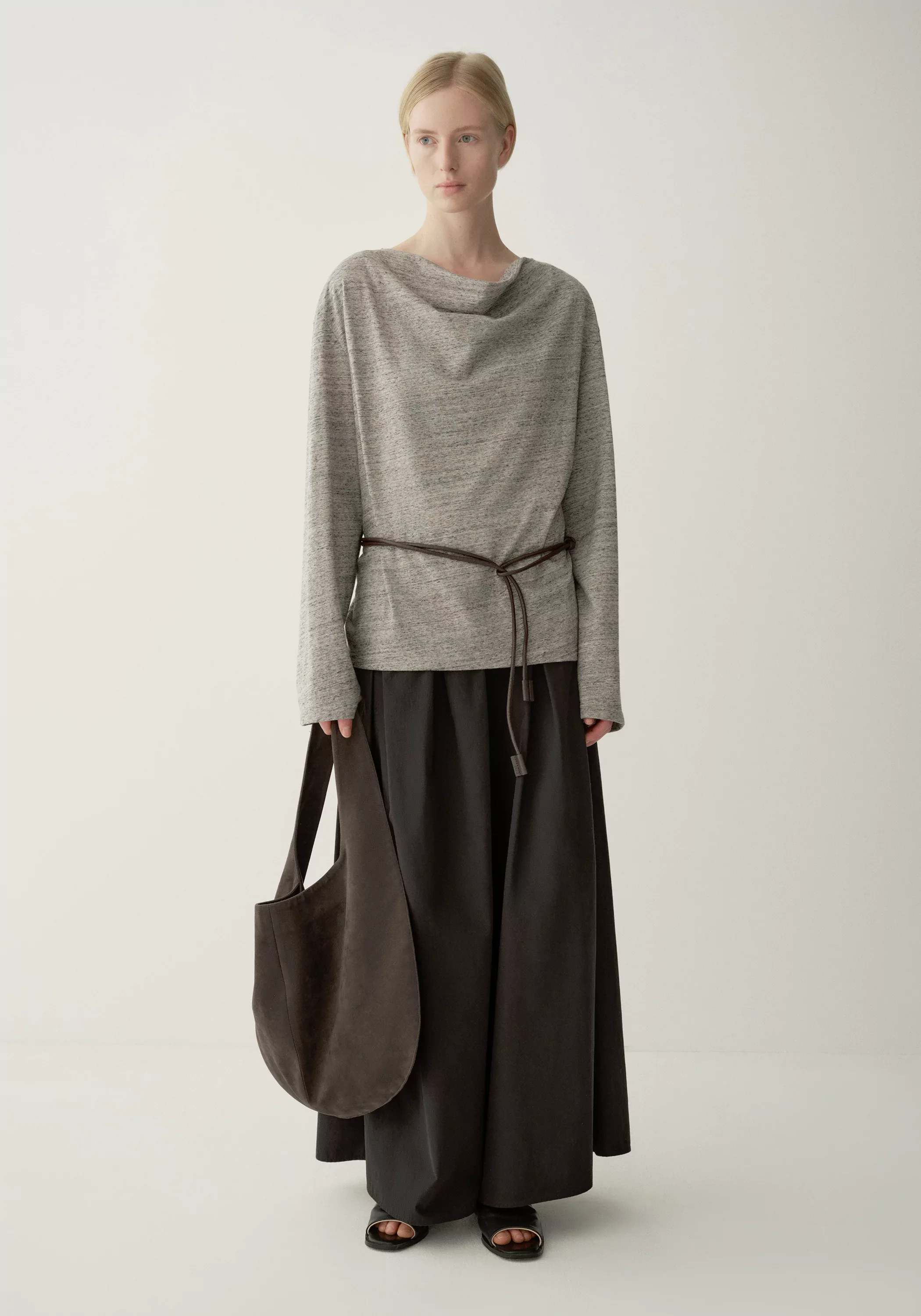 Wool-cotton T-shirt - Image 12