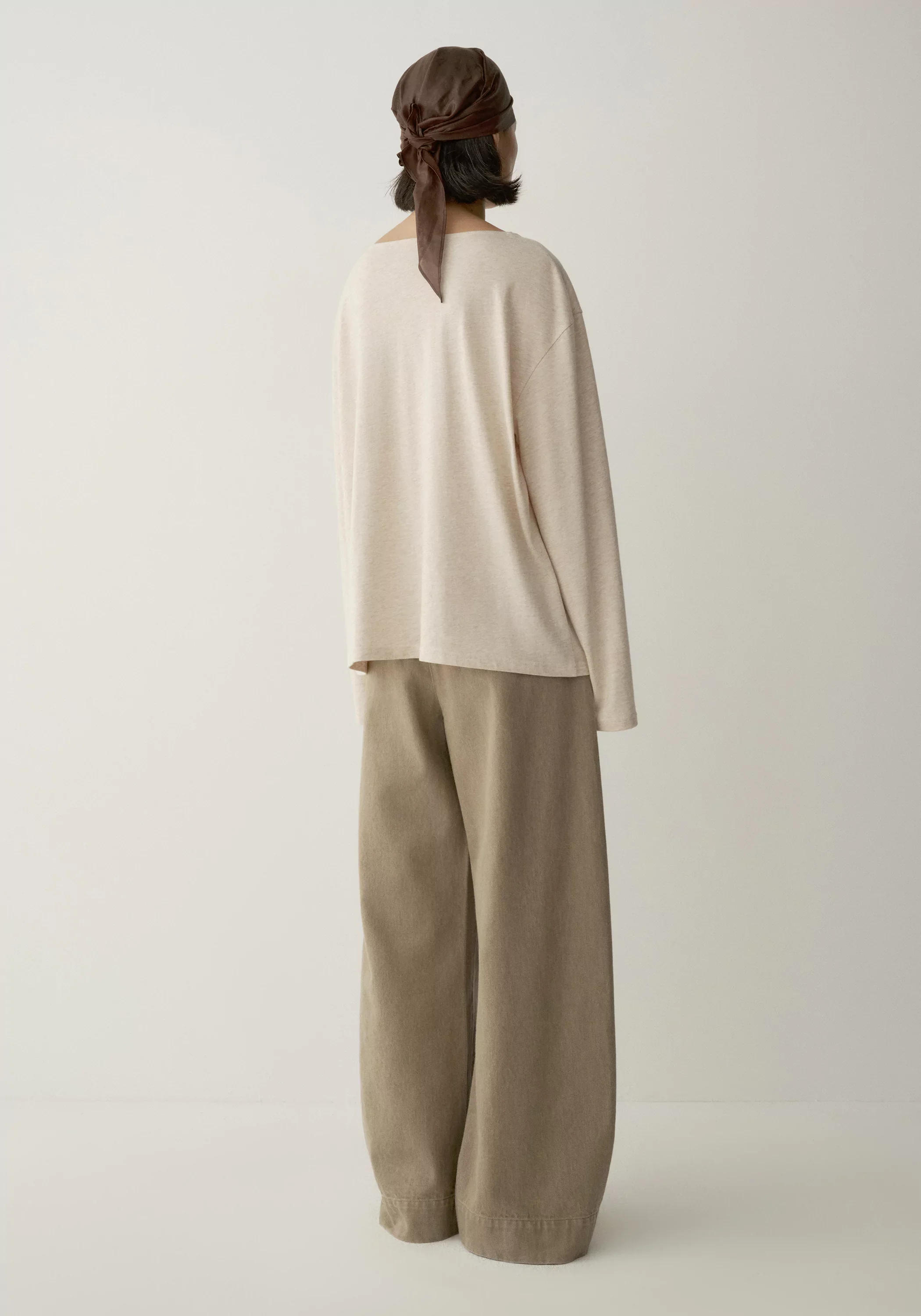 Wool-cotton T-shirt - Image 16
