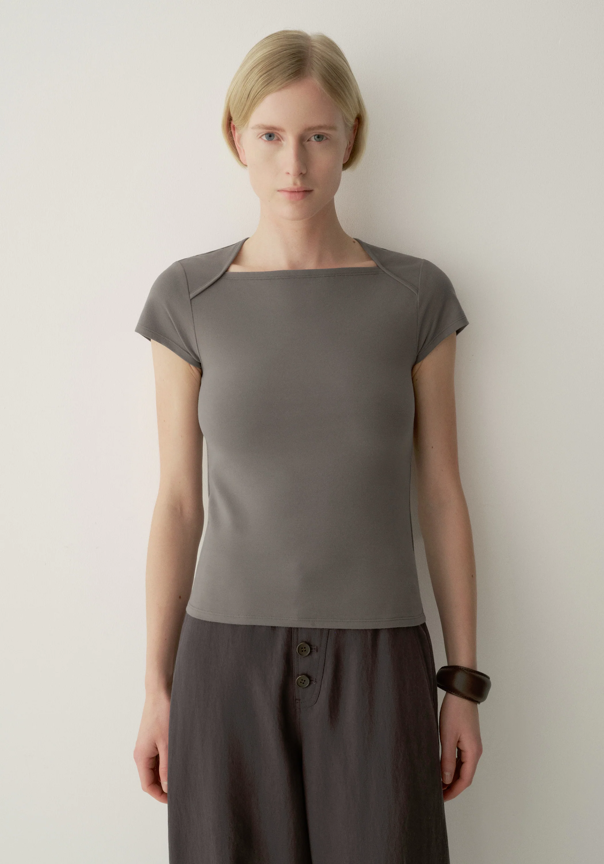 Brushed Cotton T-shirt - Image 16