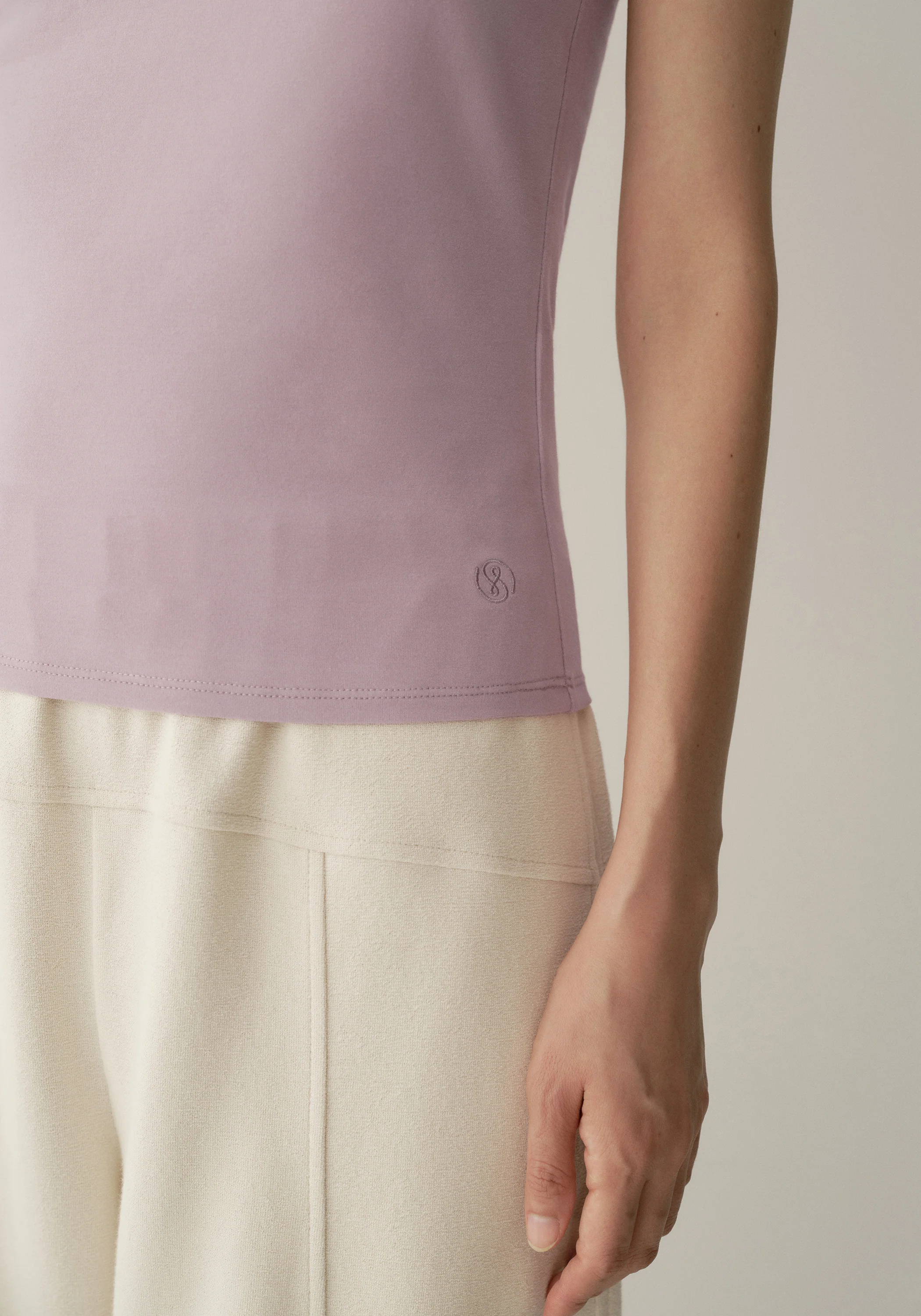 Brushed Cotton T-shirt - Image 22