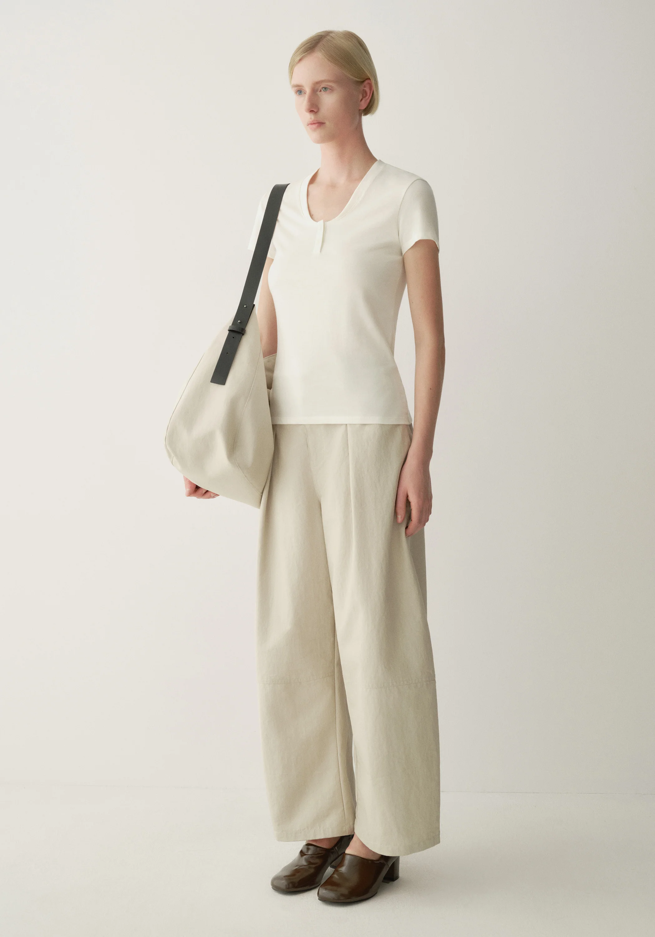 Cotton-wool Buttoned T-shirt - Image 10