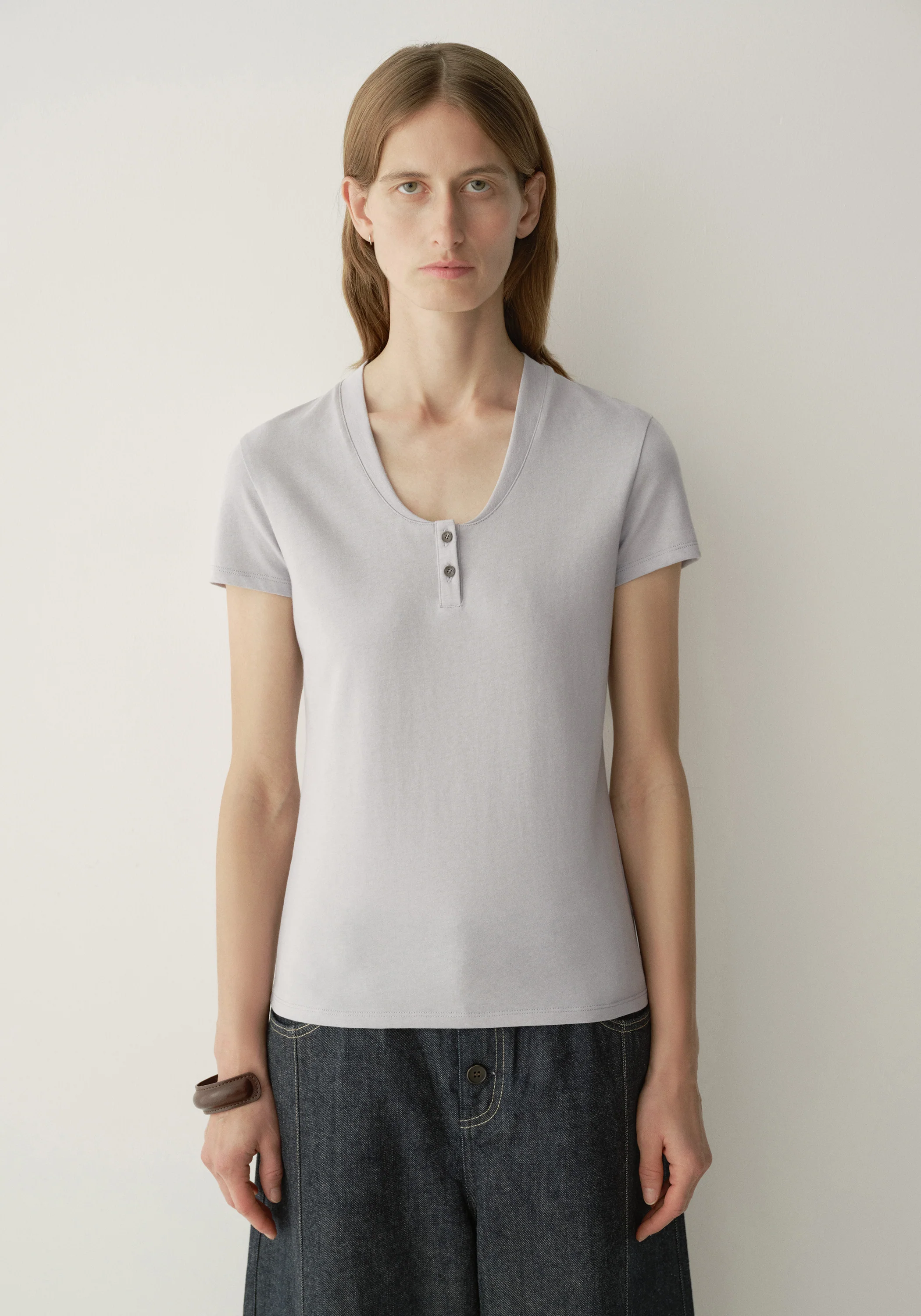 Cotton-wool Buttoned T-shirt - Image 13