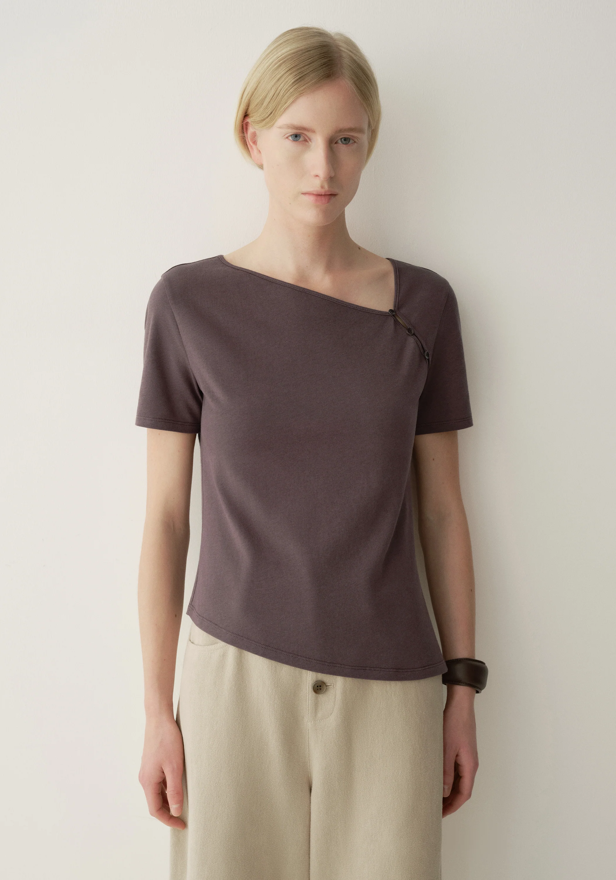 Asymmetric Cotton-wool T-shirt