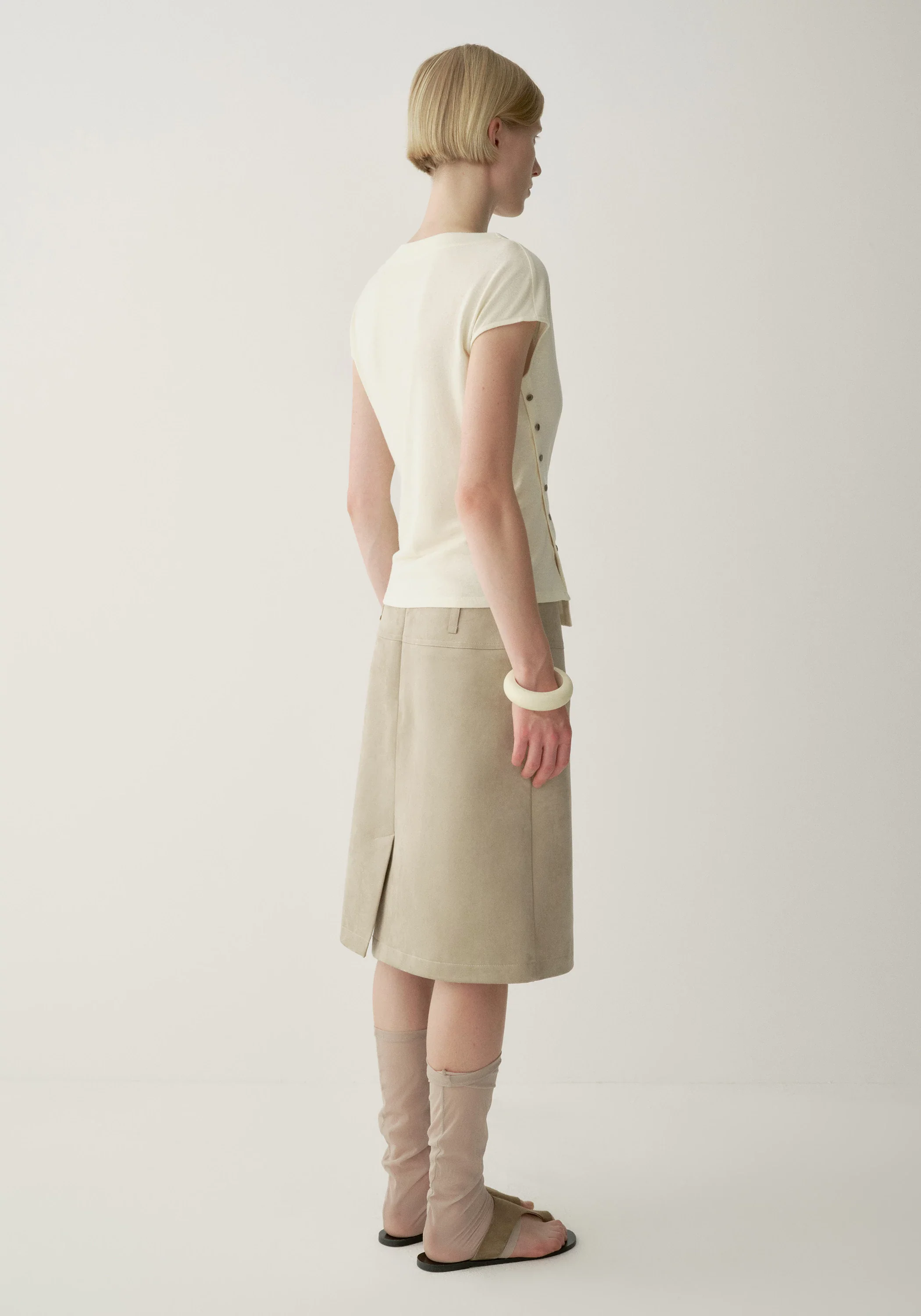 Side-slit T-shirt - Image 19