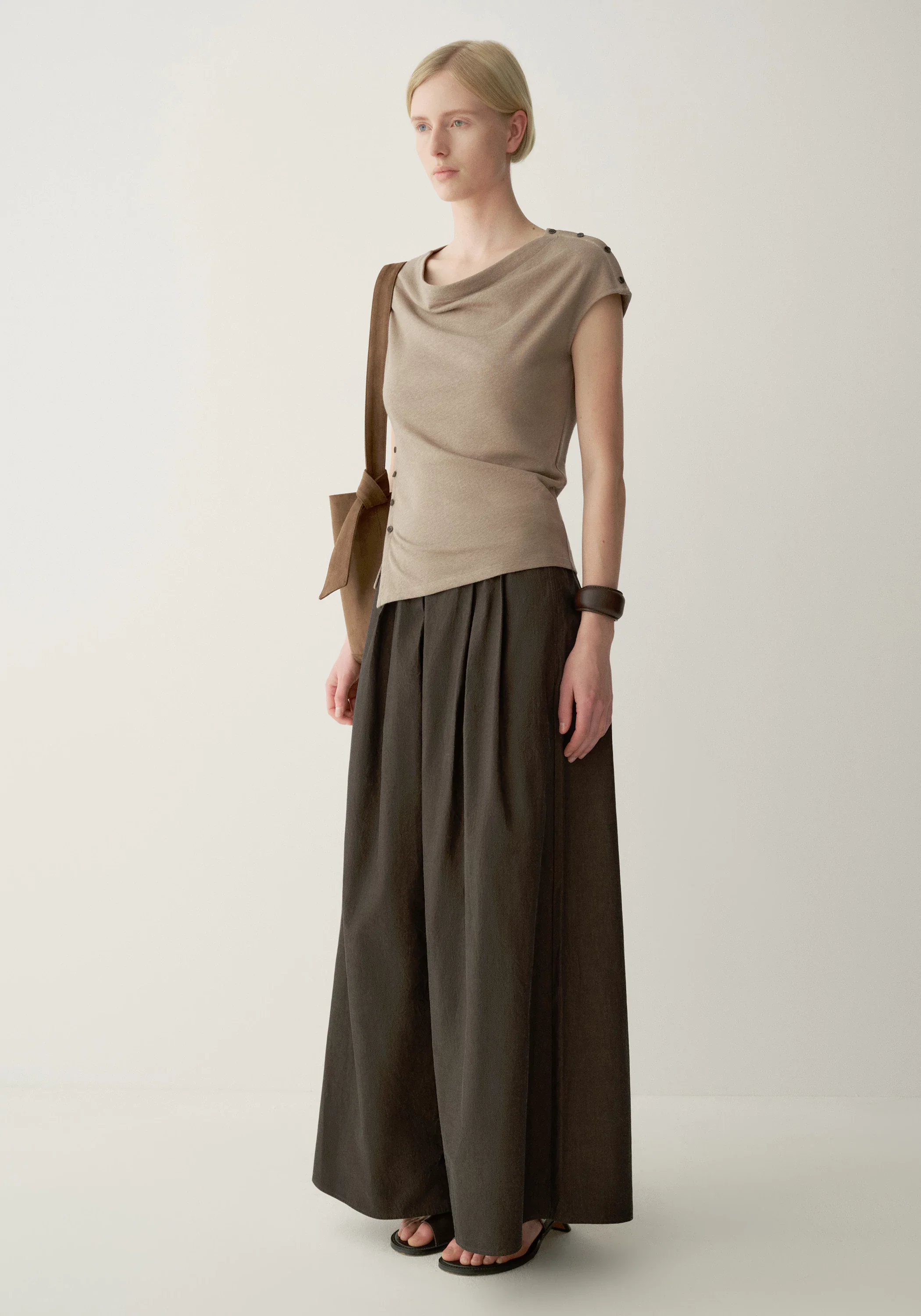 Side-slit T-shirt - Image 4