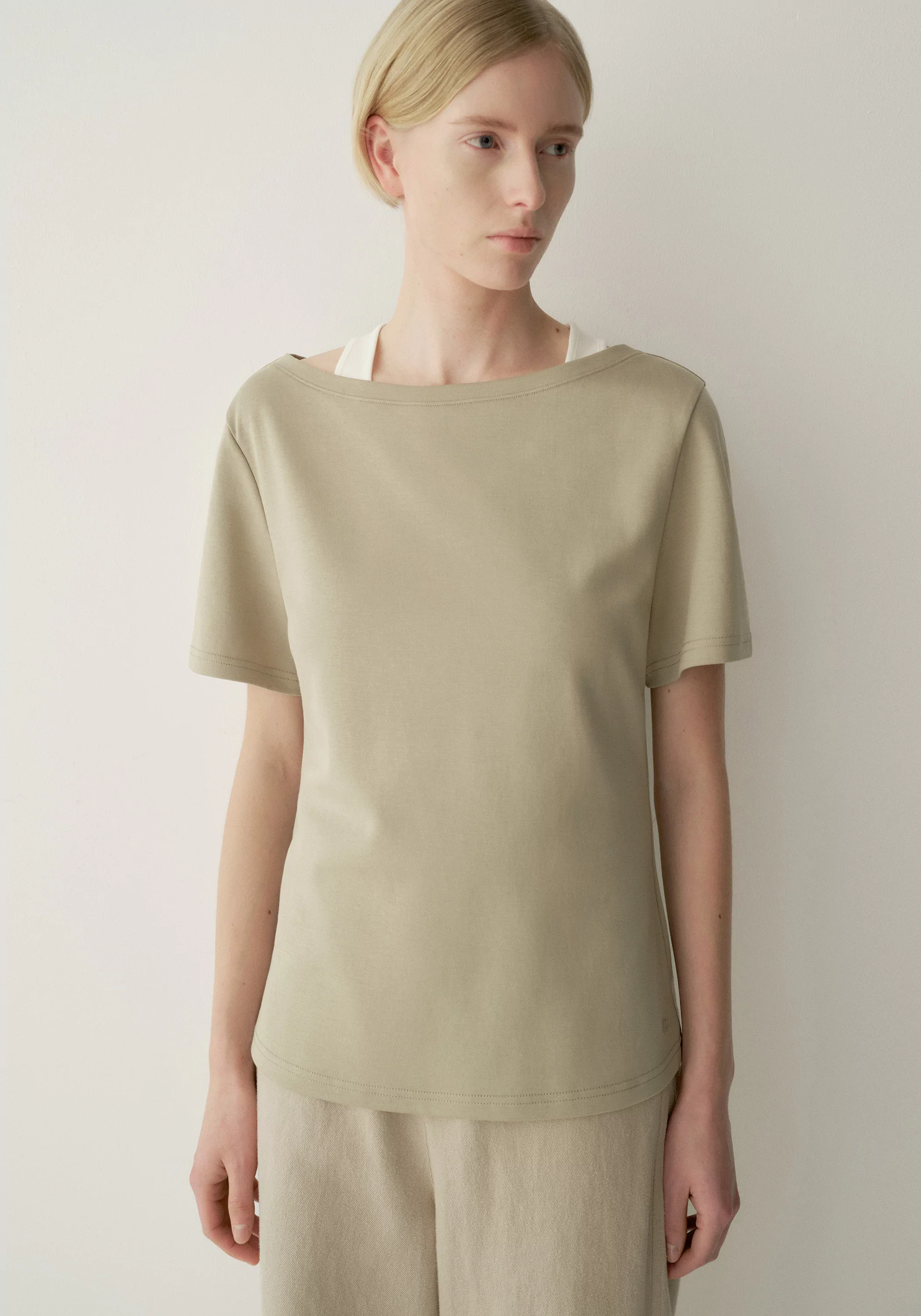 Regular T-shirt - Image 11