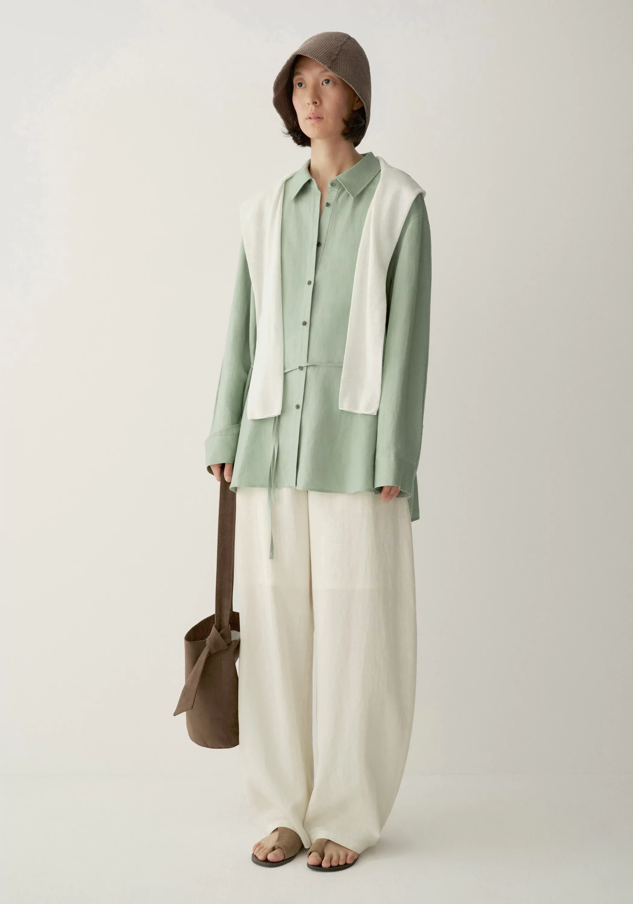 Slim-tie Linen Shirt - Image 17