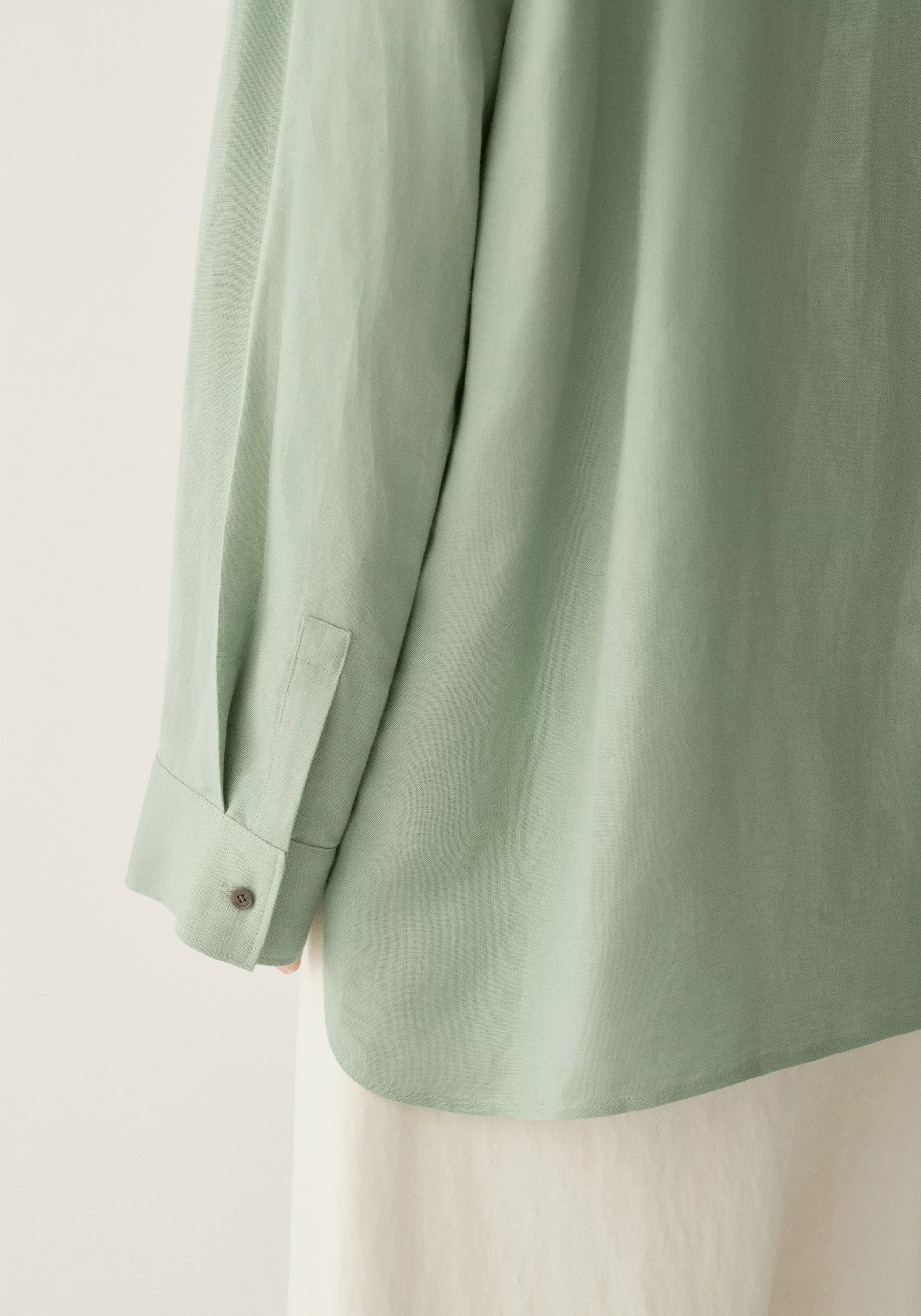 Slim-tie Linen Shirt - Image 22