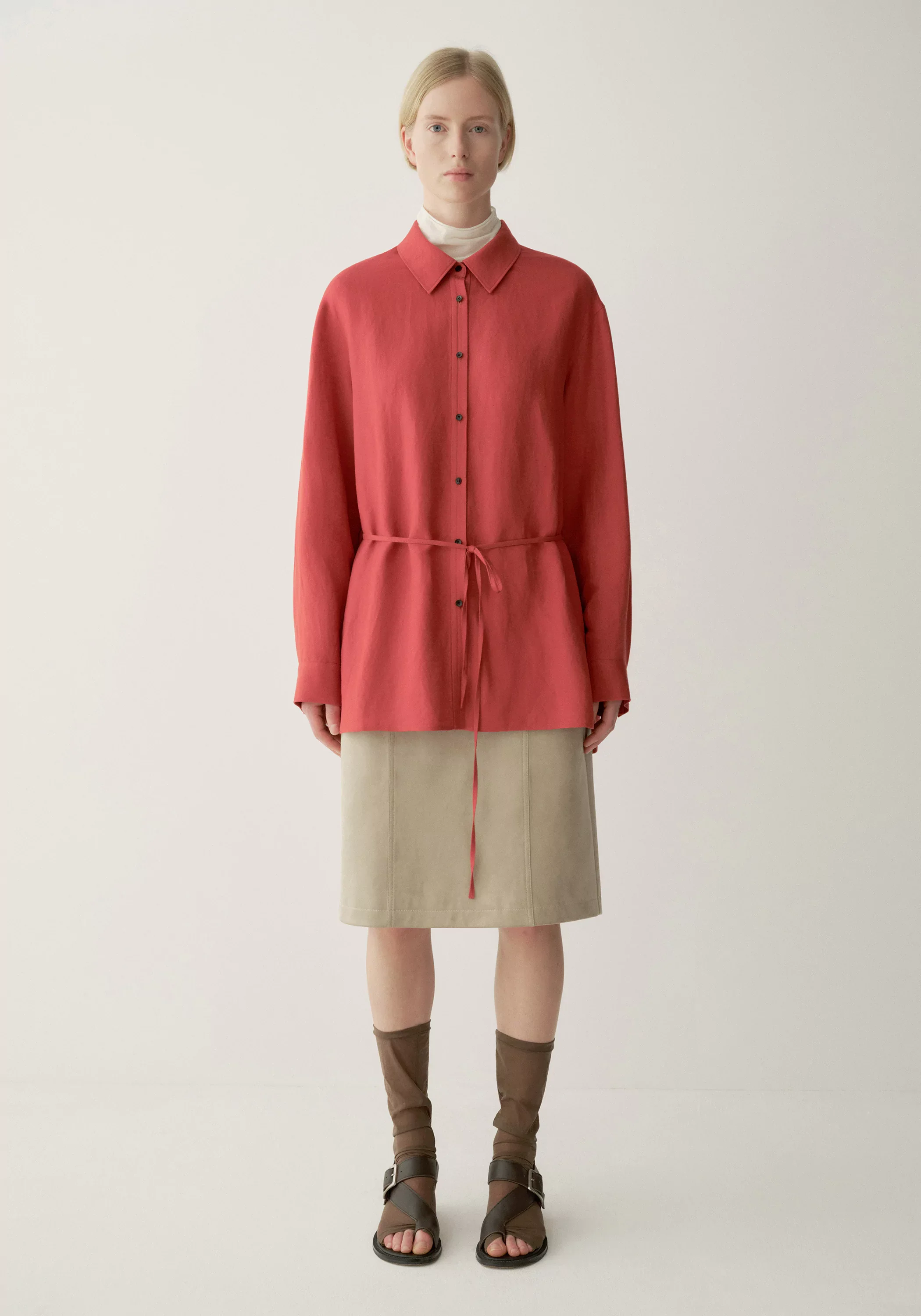 Slim-tie Linen Shirt - Image 25