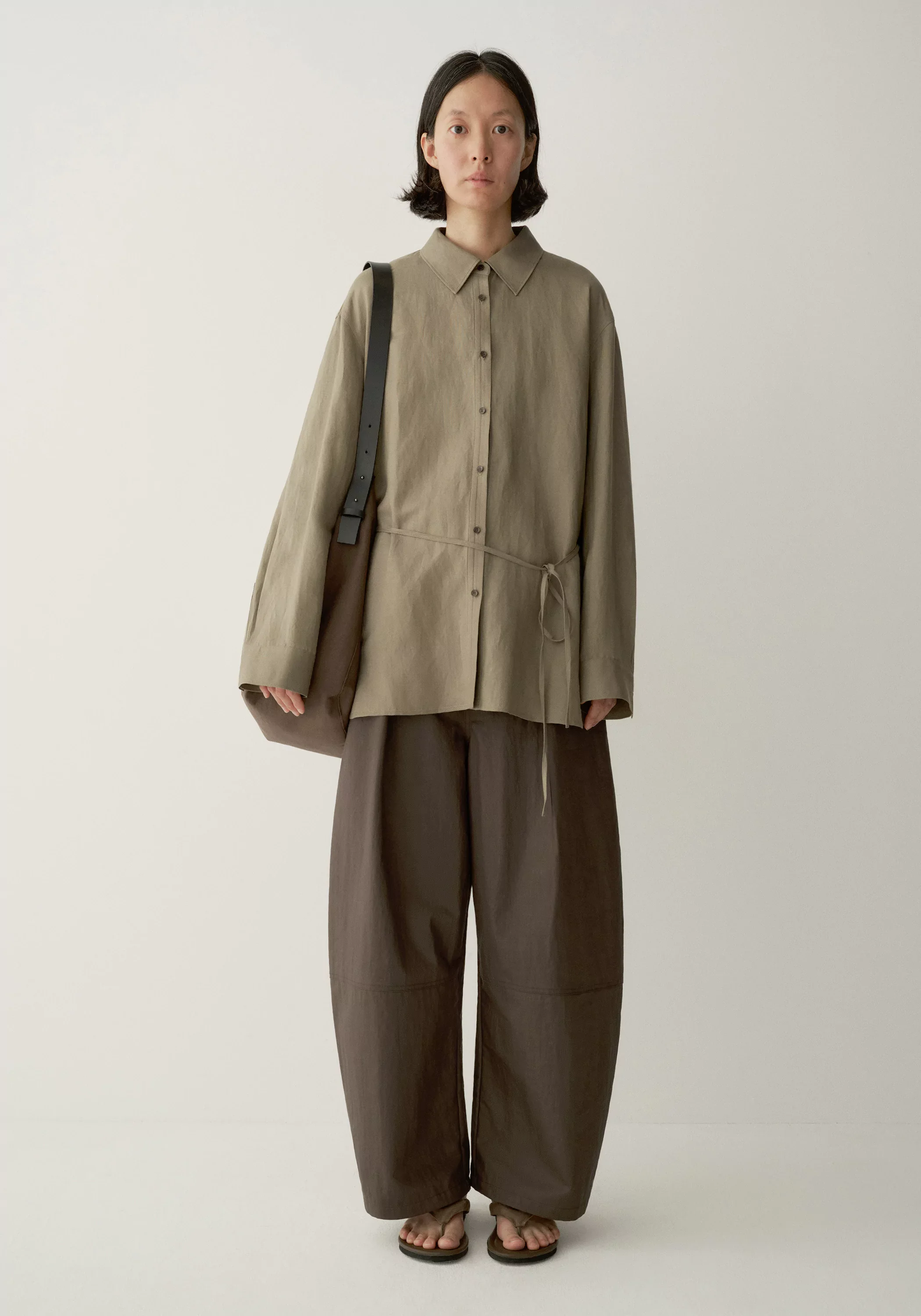 Slim-tie Linen Shirt - Image 6