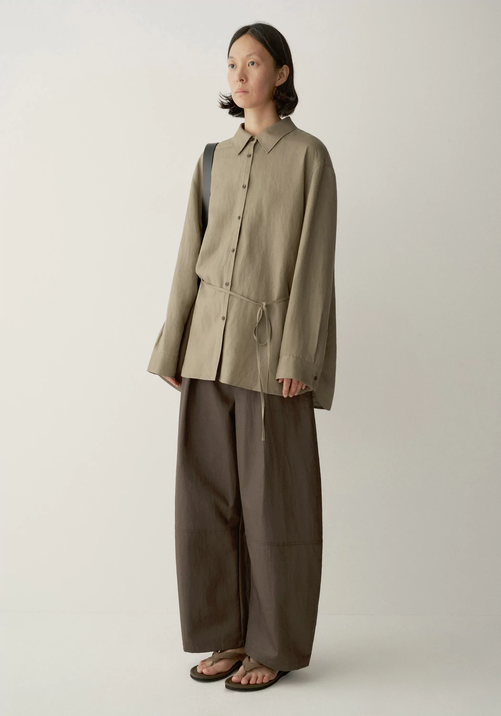Slim-tie Linen Shirt - Image 7