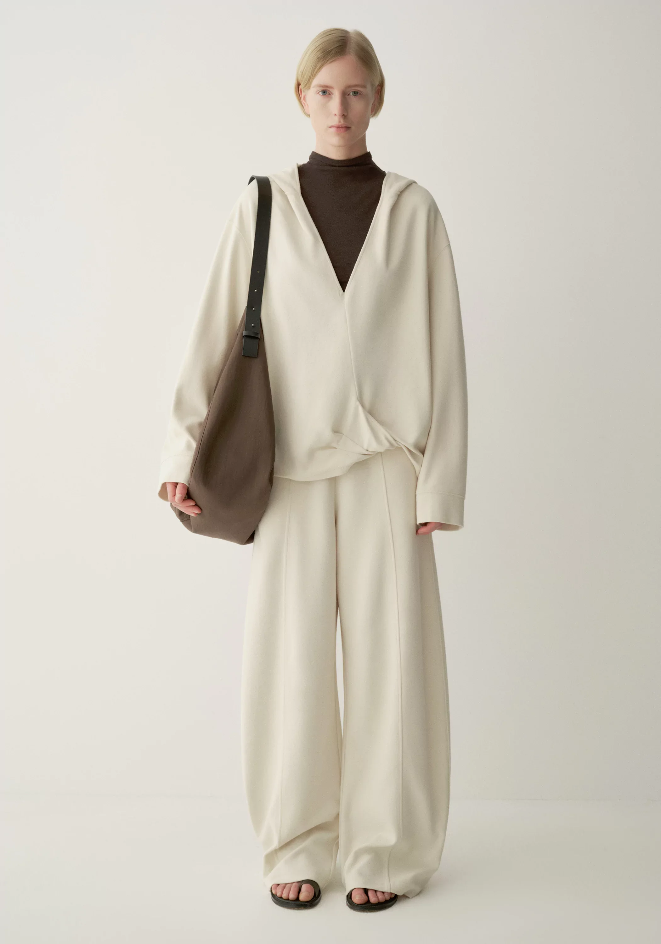 Twist-detail Hooded Sweatshirt - Image 10