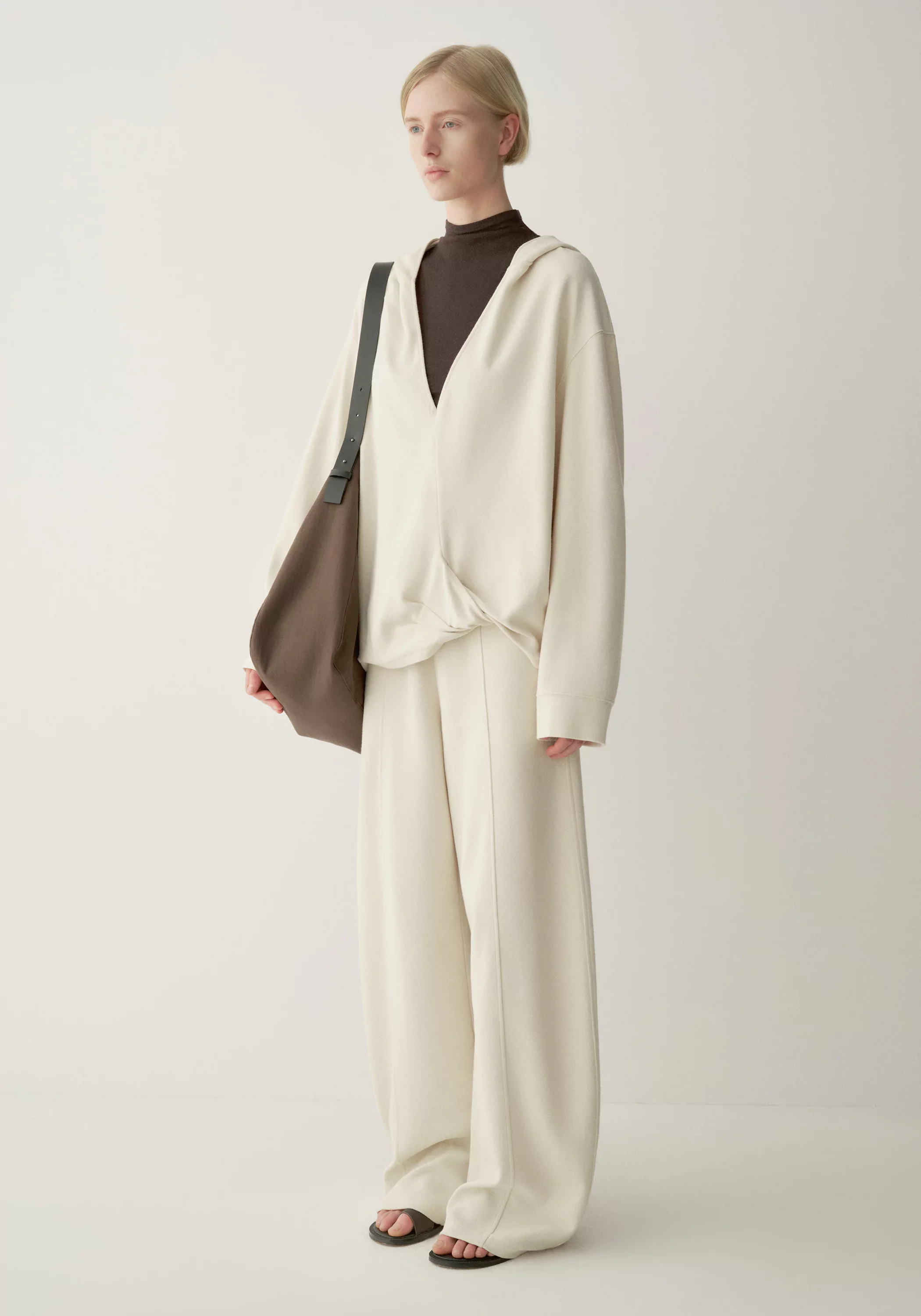 Twist-detail Hooded Sweatshirt - Image 11