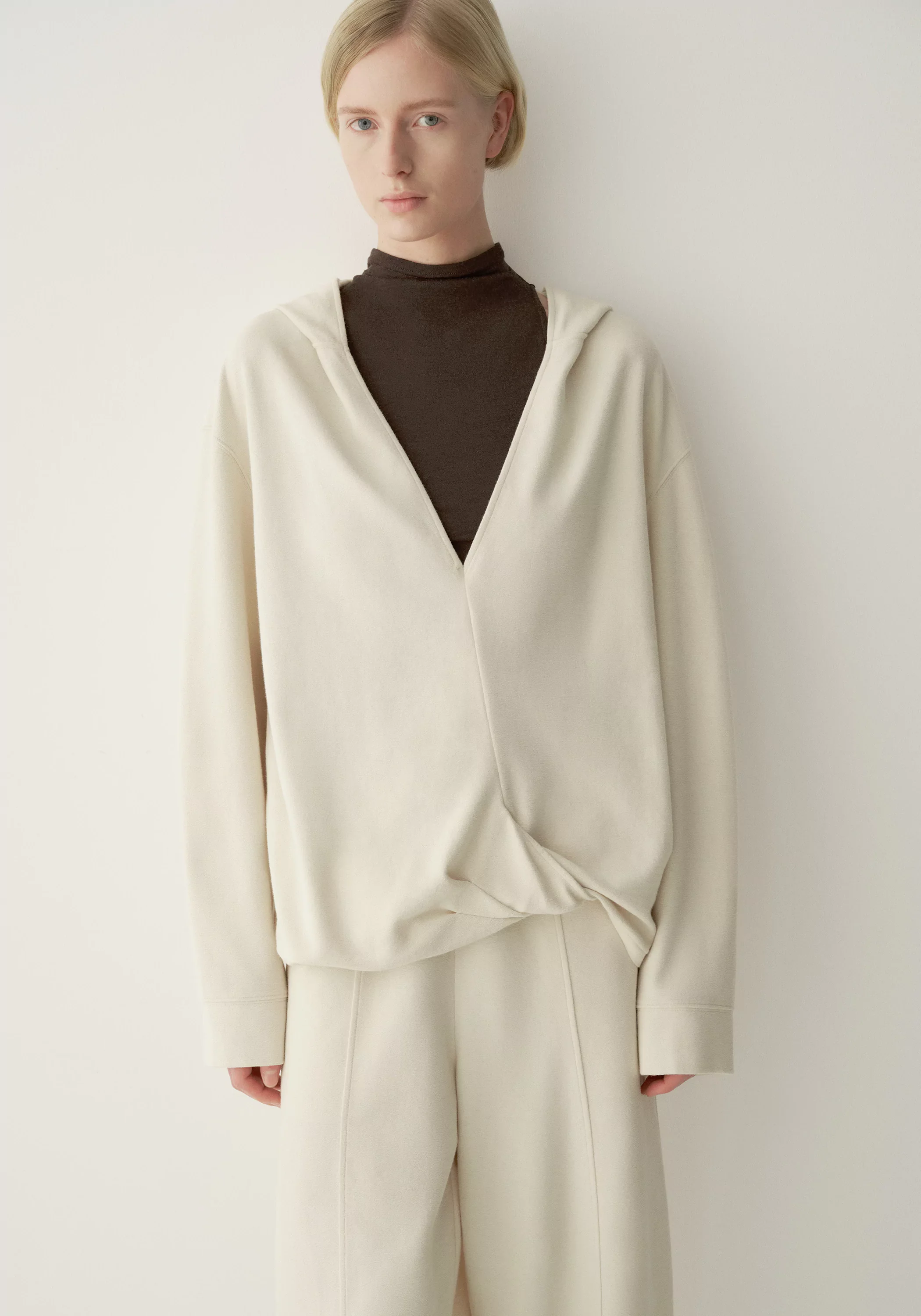 Twist-detail Hooded Sweatshirt - Image 13