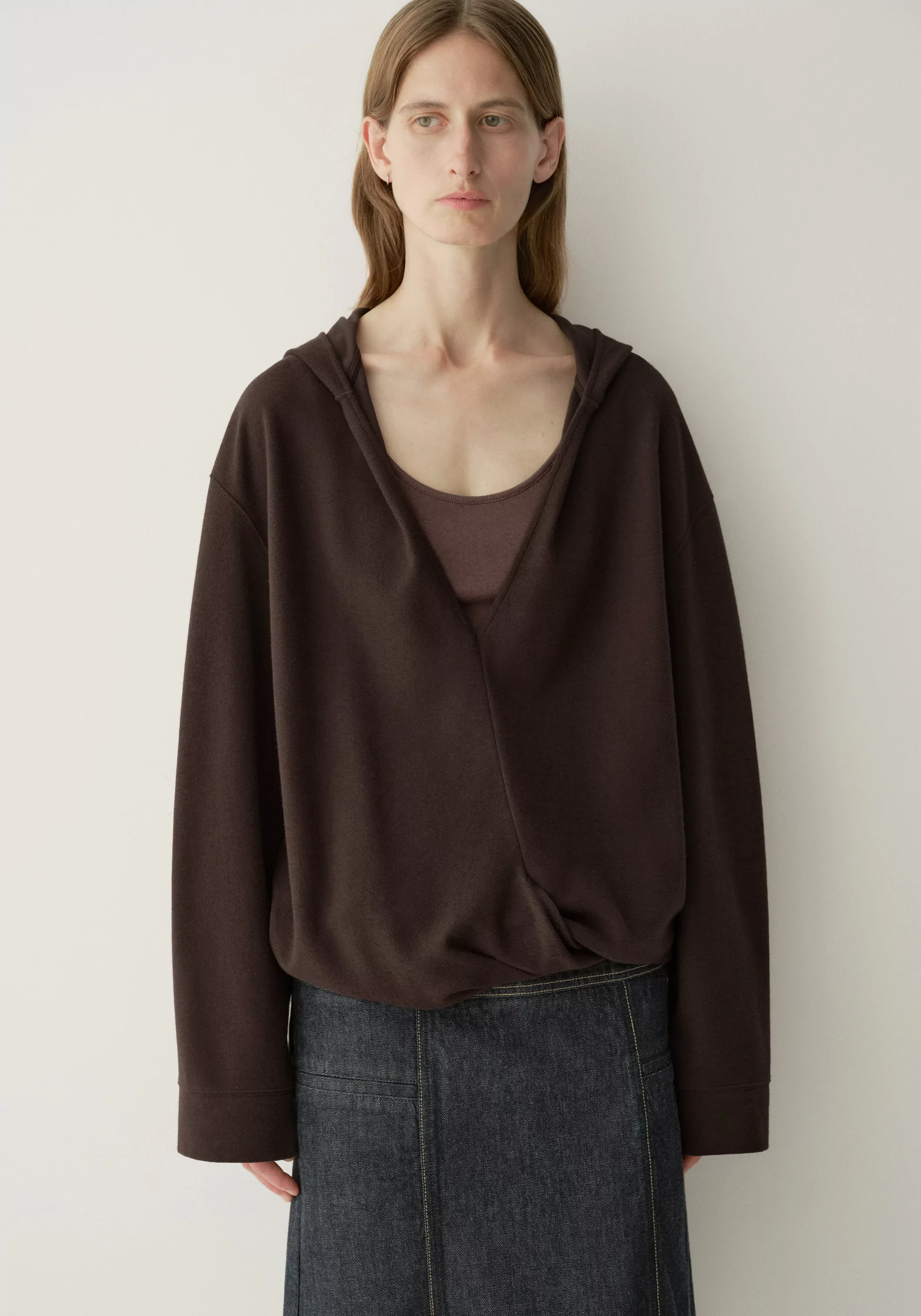 Twist-detail Hooded Sweatshirt - Image 8