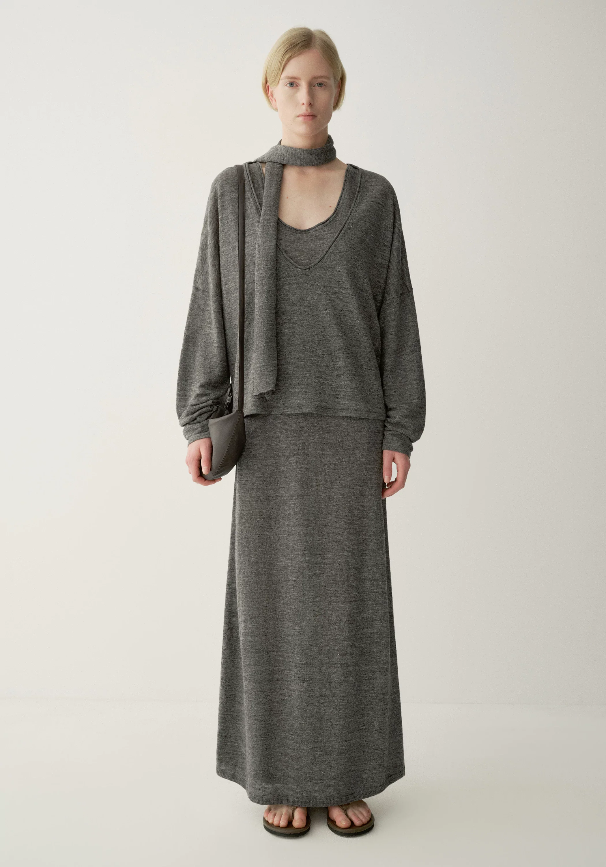 Linen Long-sleeve Blouse - Image 3