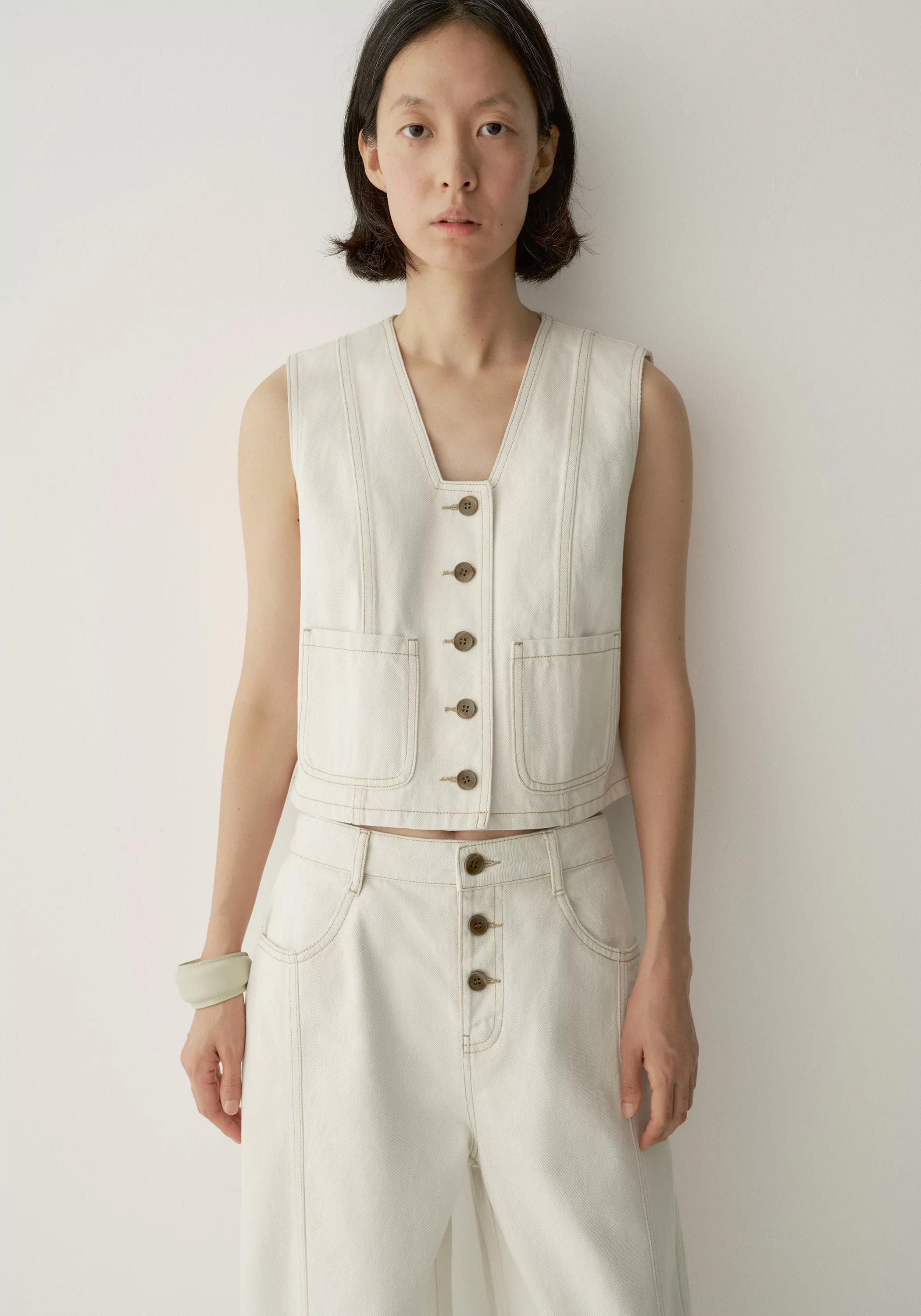 Architectural-neck Denim Vest - Image 3