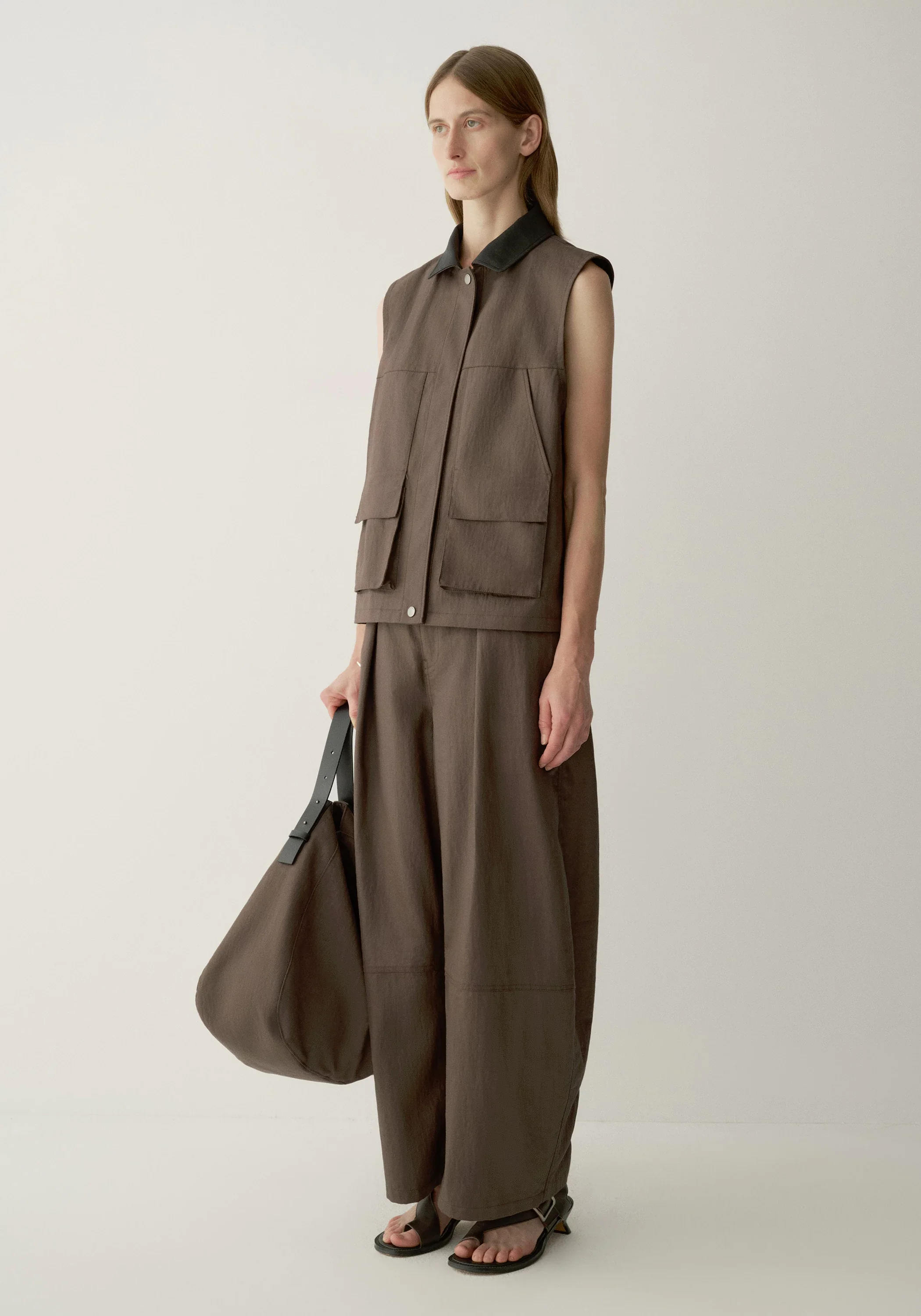 Contrast-collar Coated Vest - Image 10